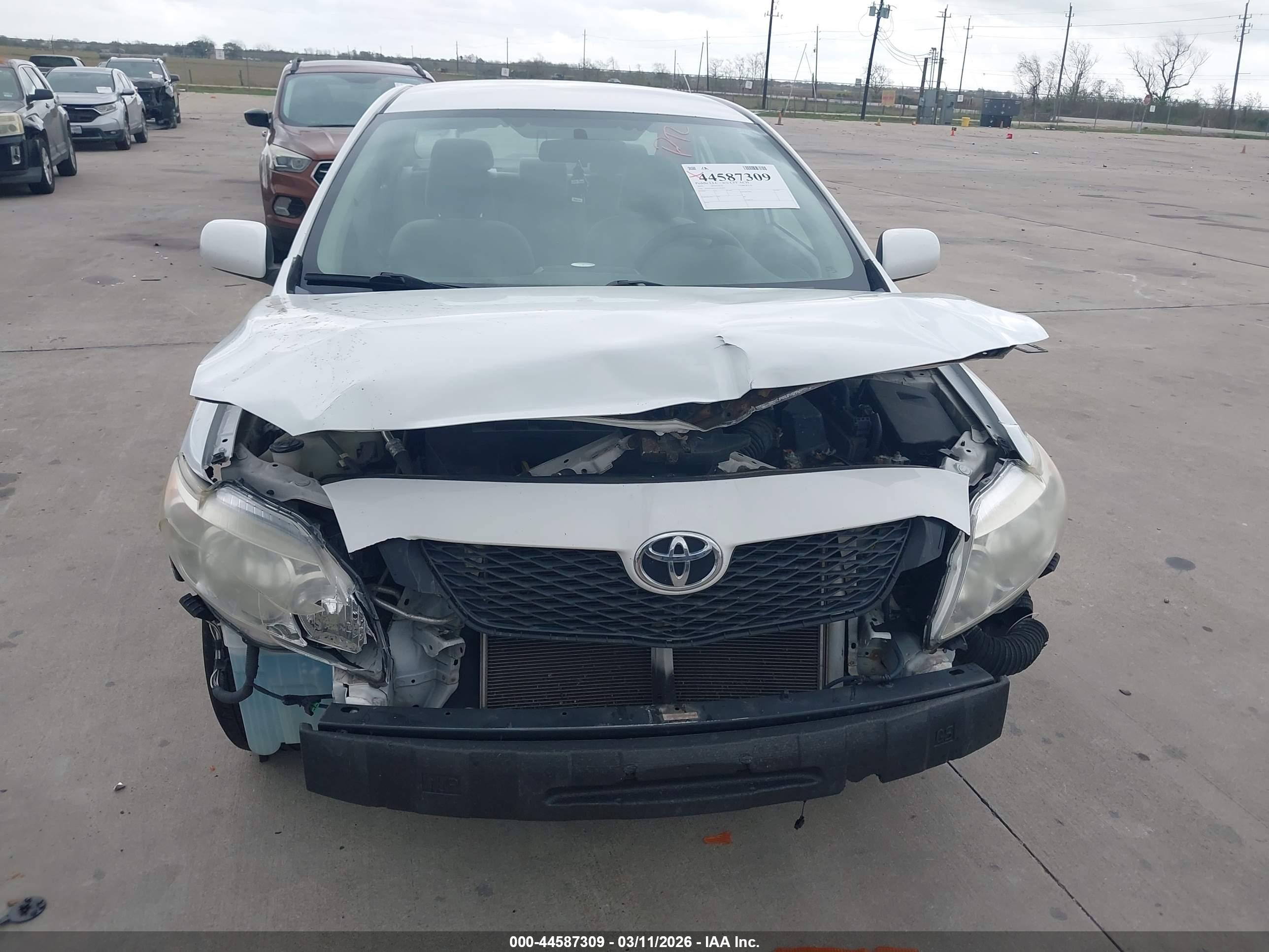 TOYOTA COROLLA image 6