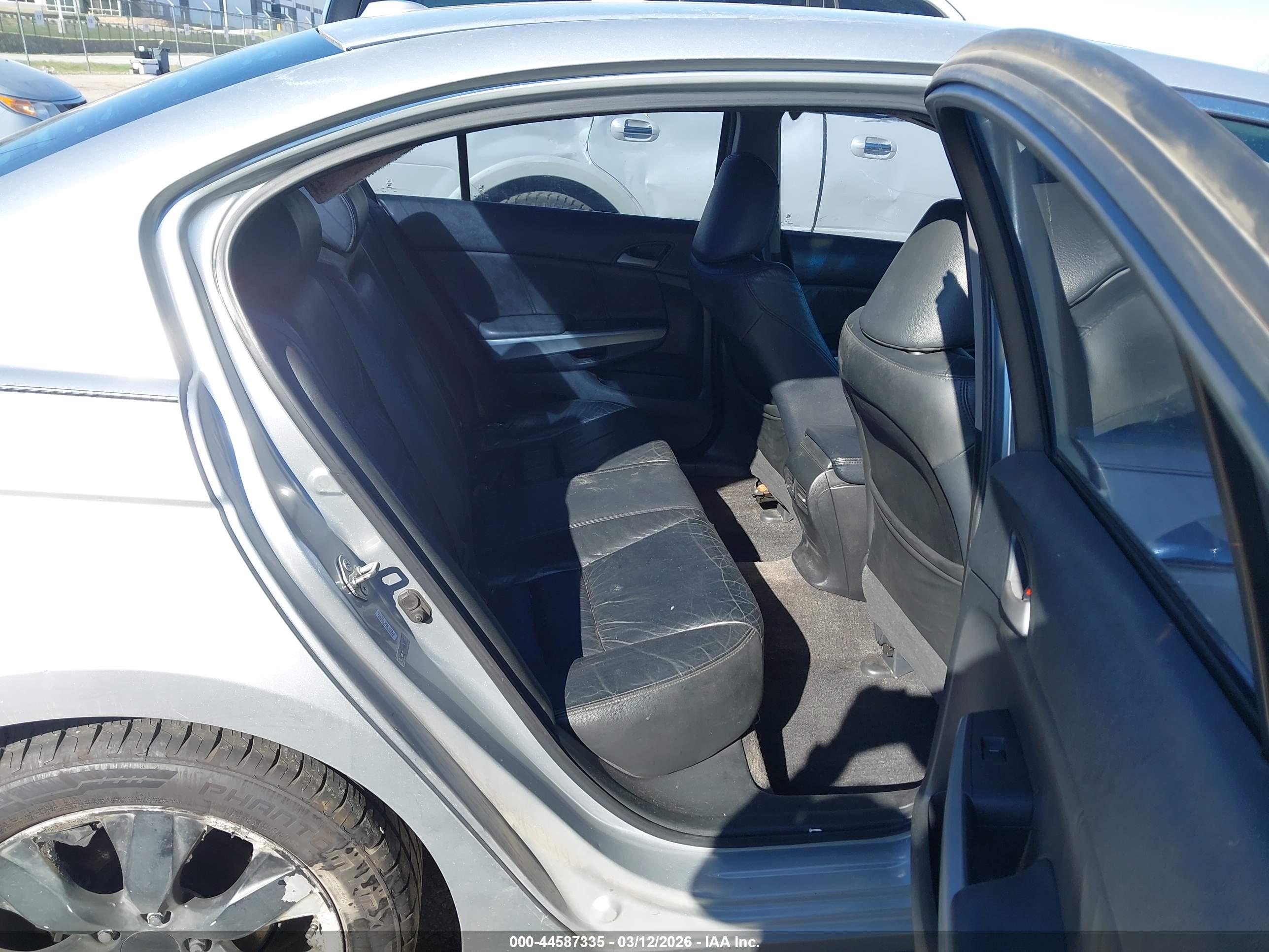 HONDA ACCORD image 8