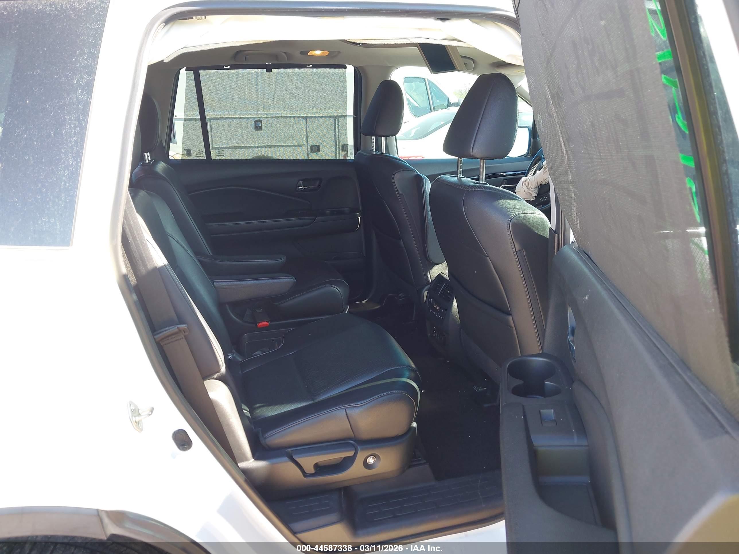HONDA PILOT image 8