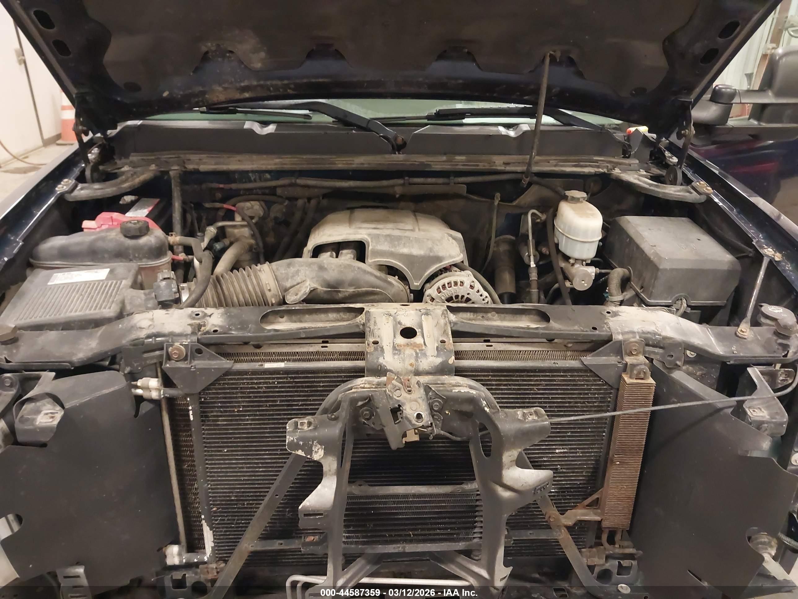 CHEVROLET SILVERADO image 10