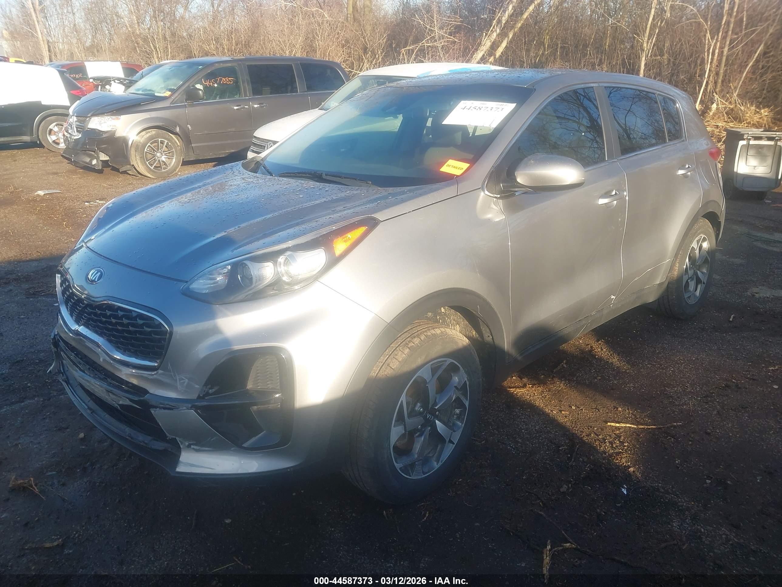 KIA SPORTAGE image 2