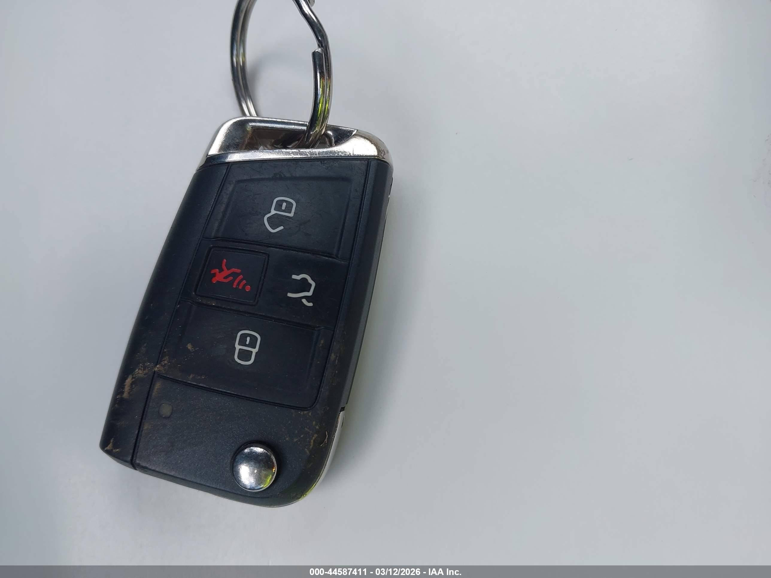 VOLKSWAGEN TIGUAN image 11