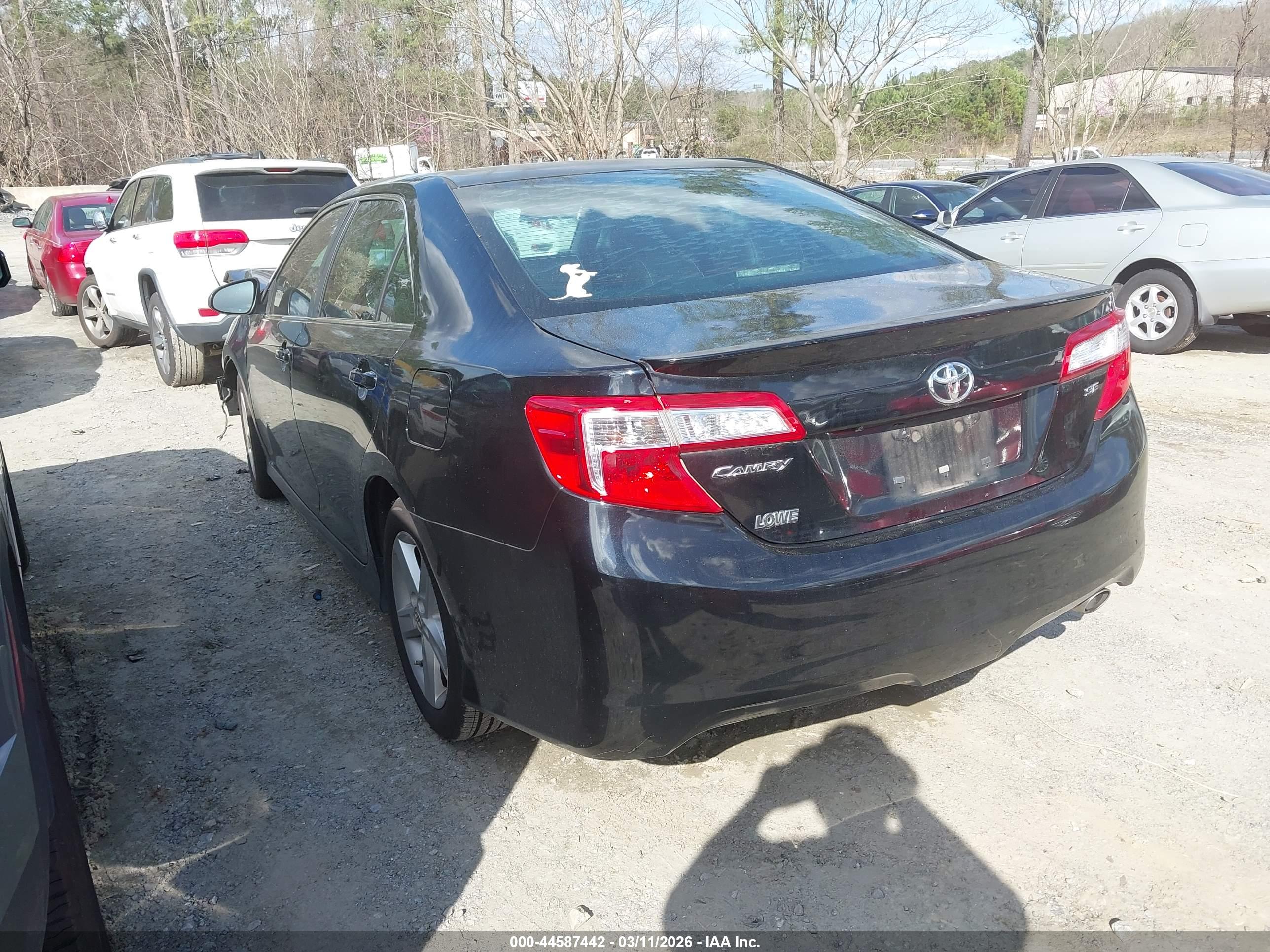 TOYOTA CAMRY image 3