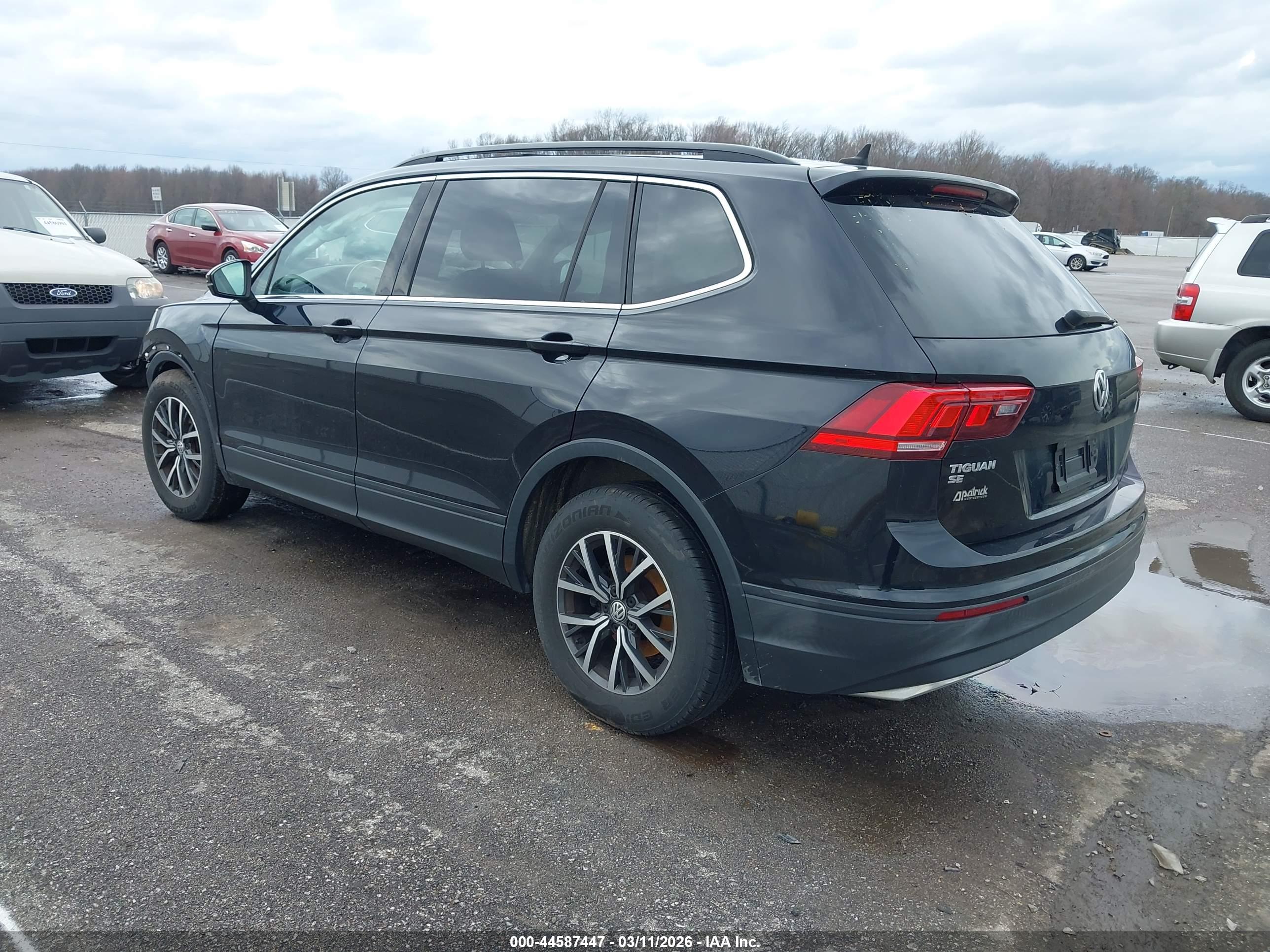 VOLKSWAGEN TIGUAN image 3