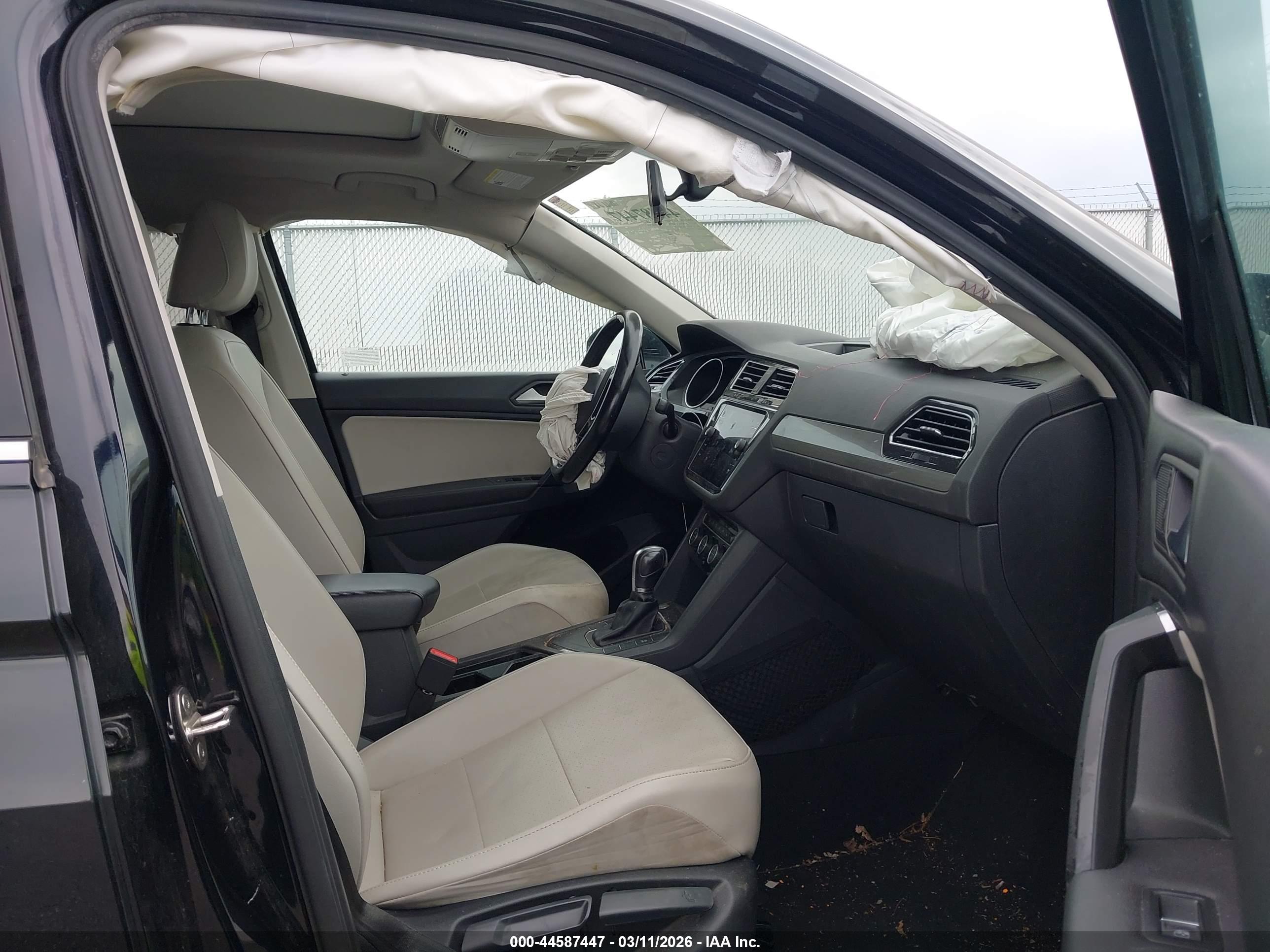 VOLKSWAGEN TIGUAN image 5