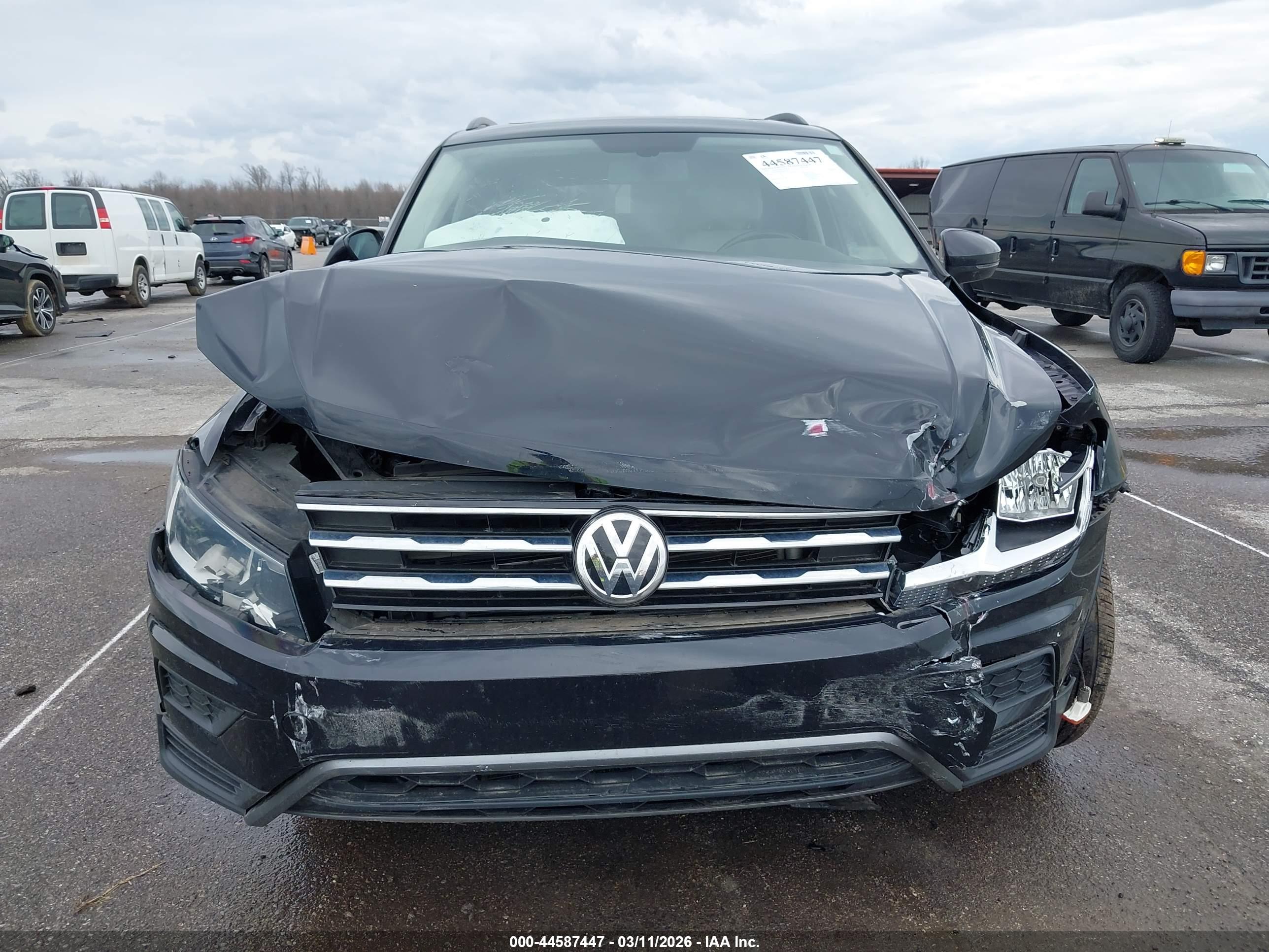 VOLKSWAGEN TIGUAN image 6