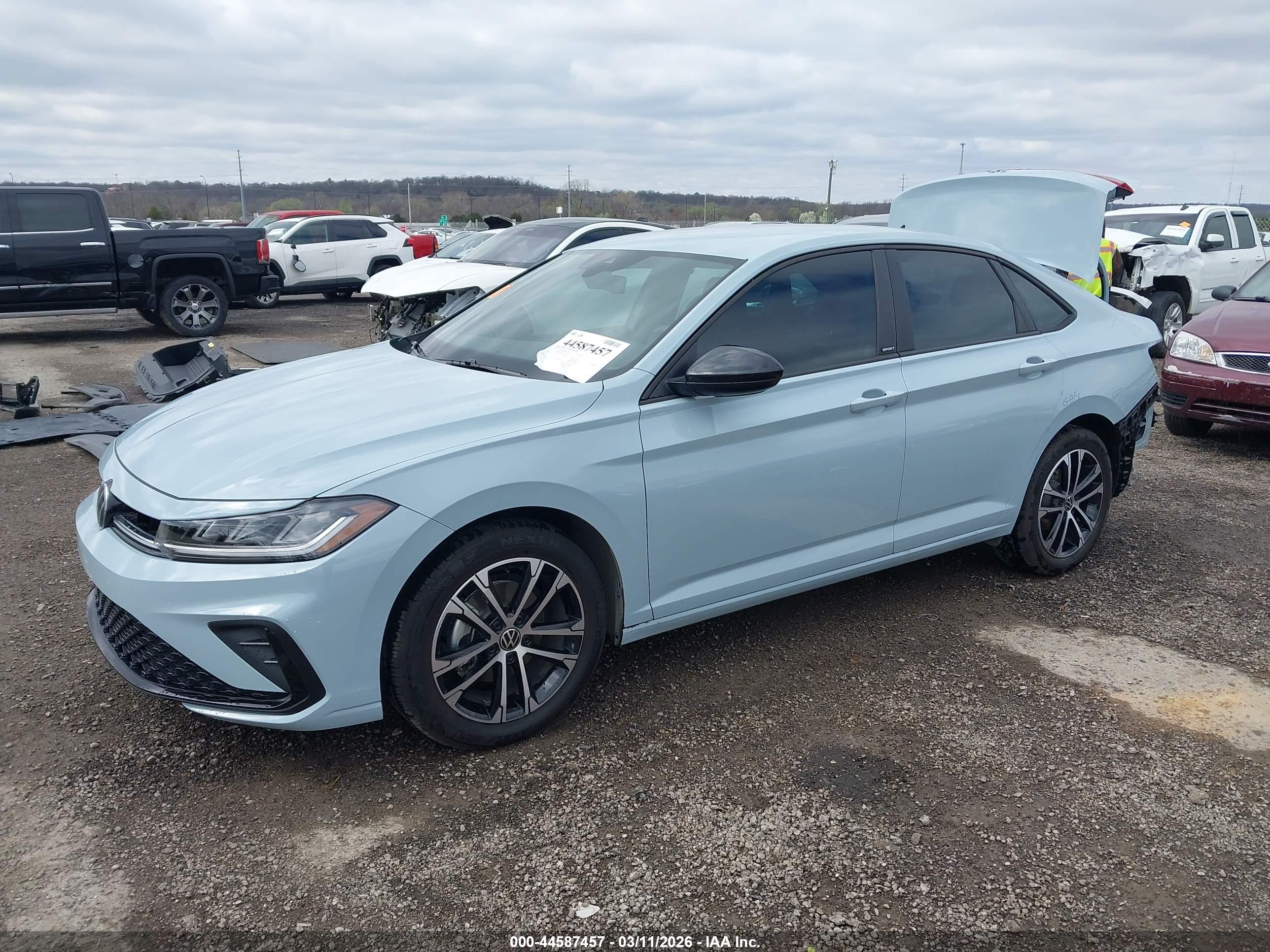 VOLKSWAGEN JETTA image 2