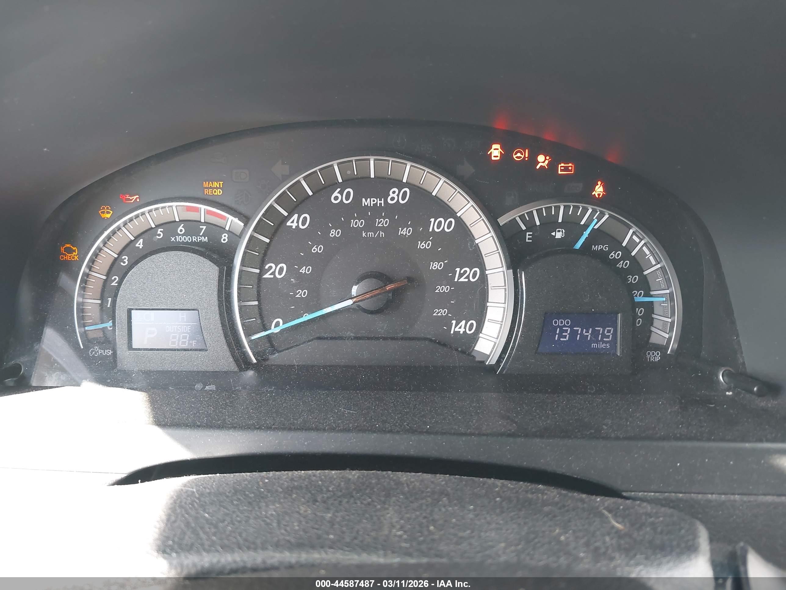 TOYOTA CAMRY image 7
