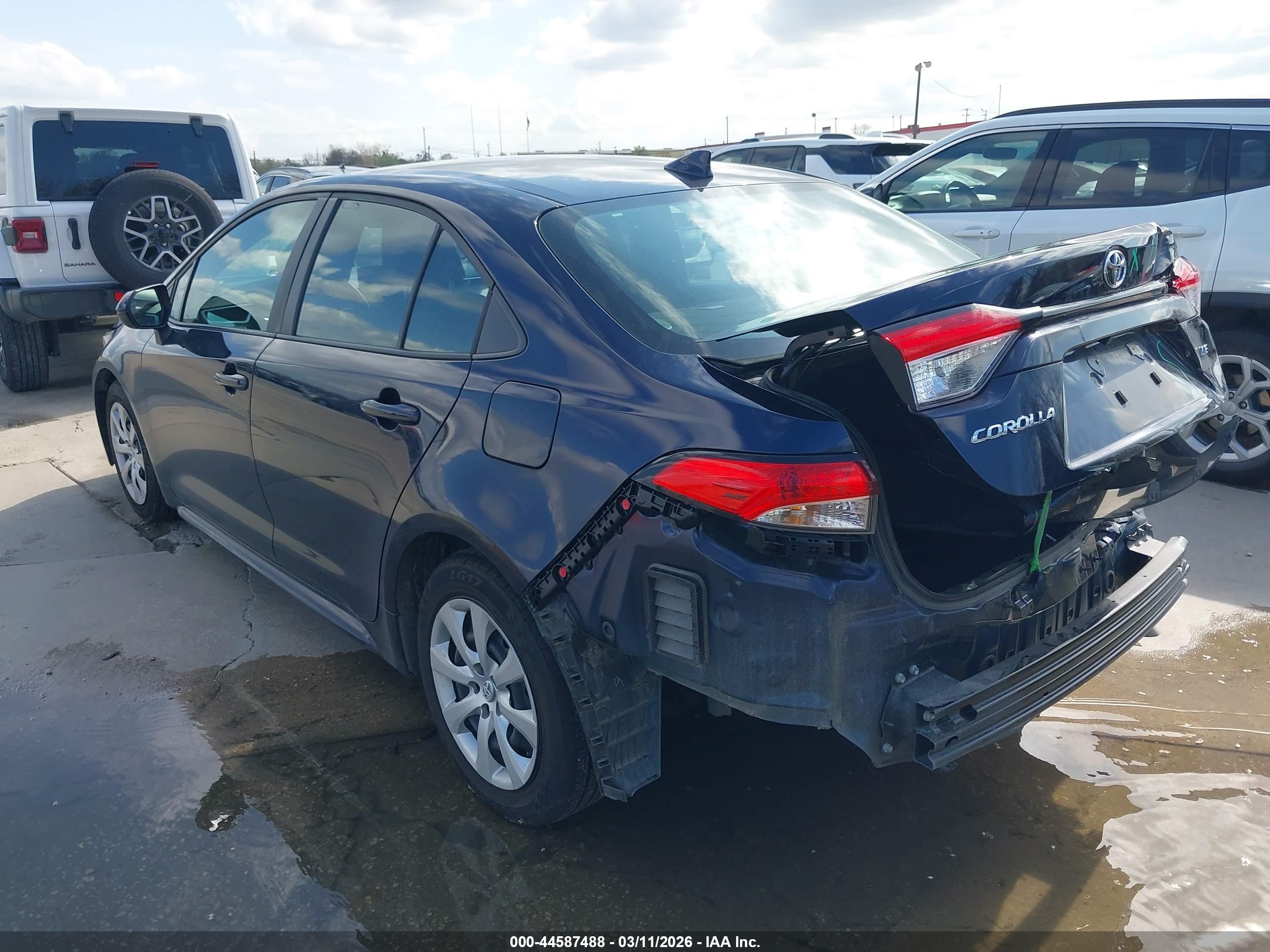 TOYOTA COROLLA image 3