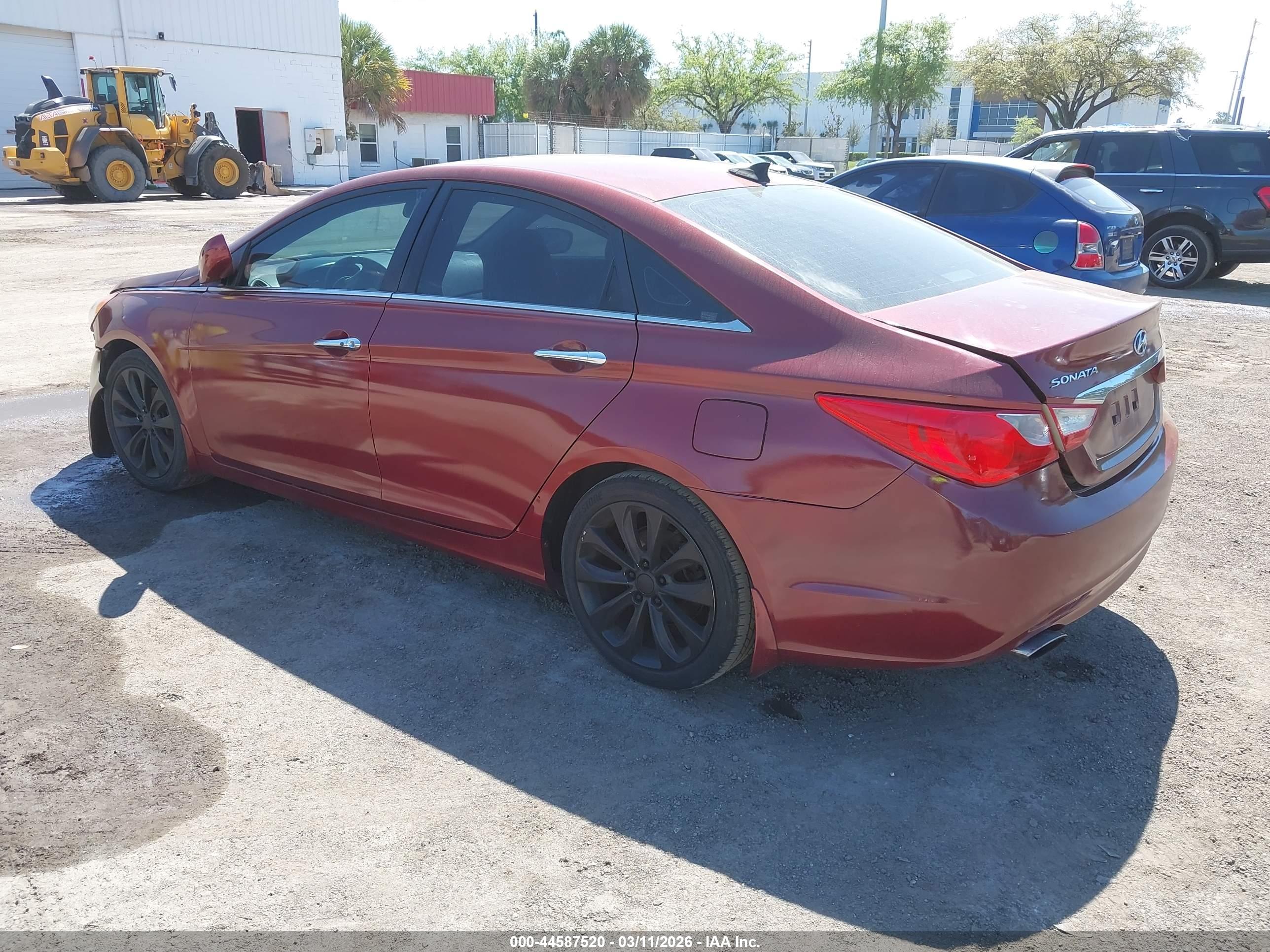 HYUNDAI SONATA image 3