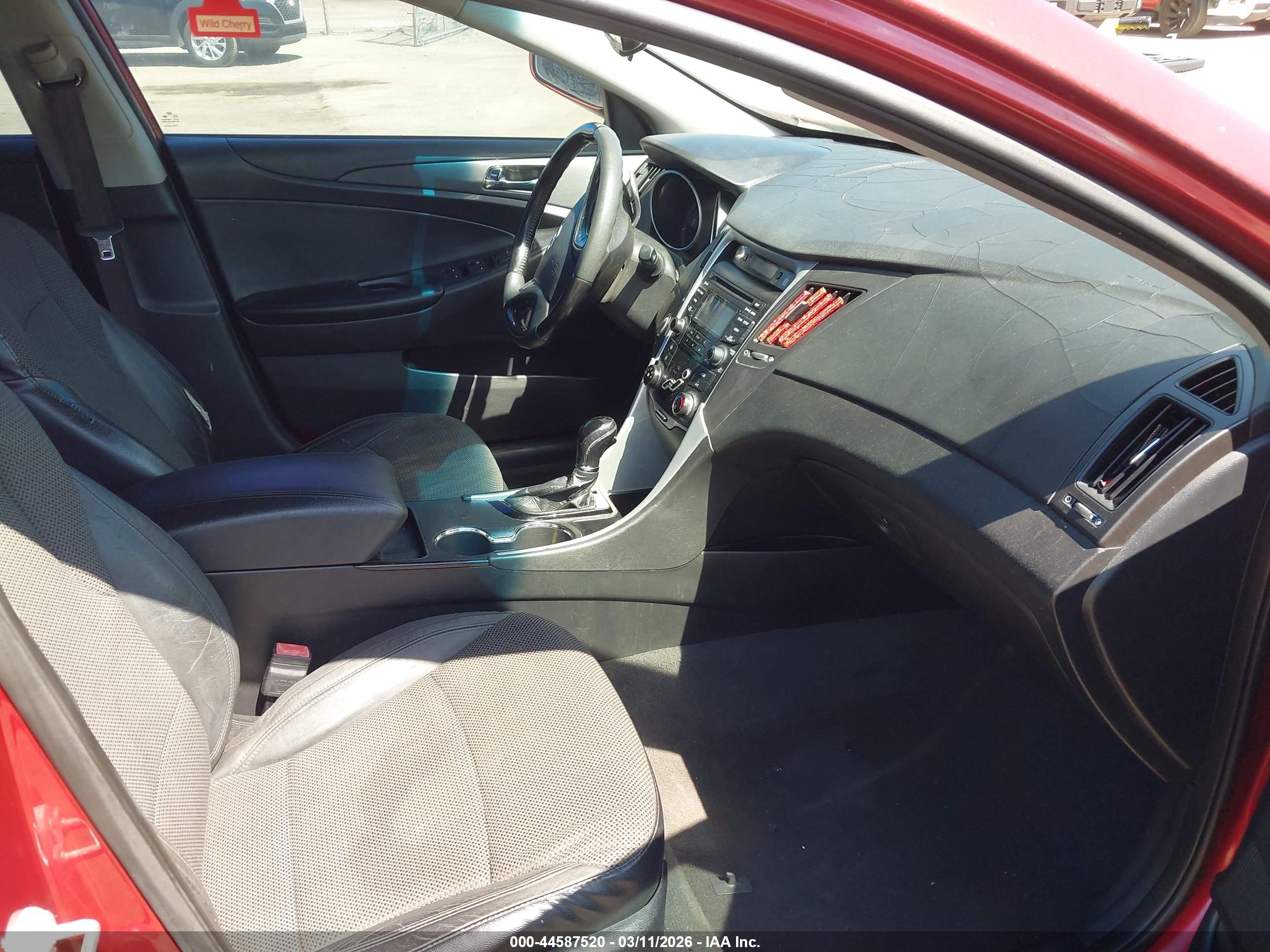 HYUNDAI SONATA image 5