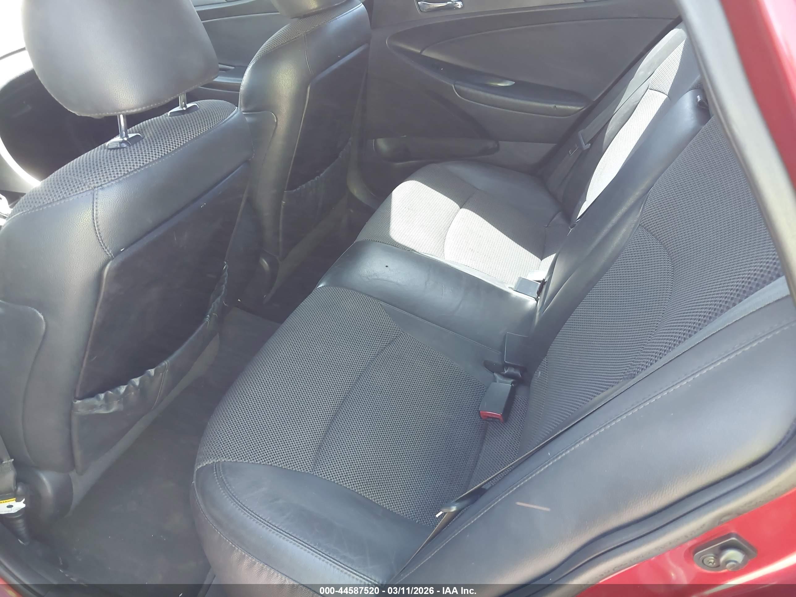 HYUNDAI SONATA image 8