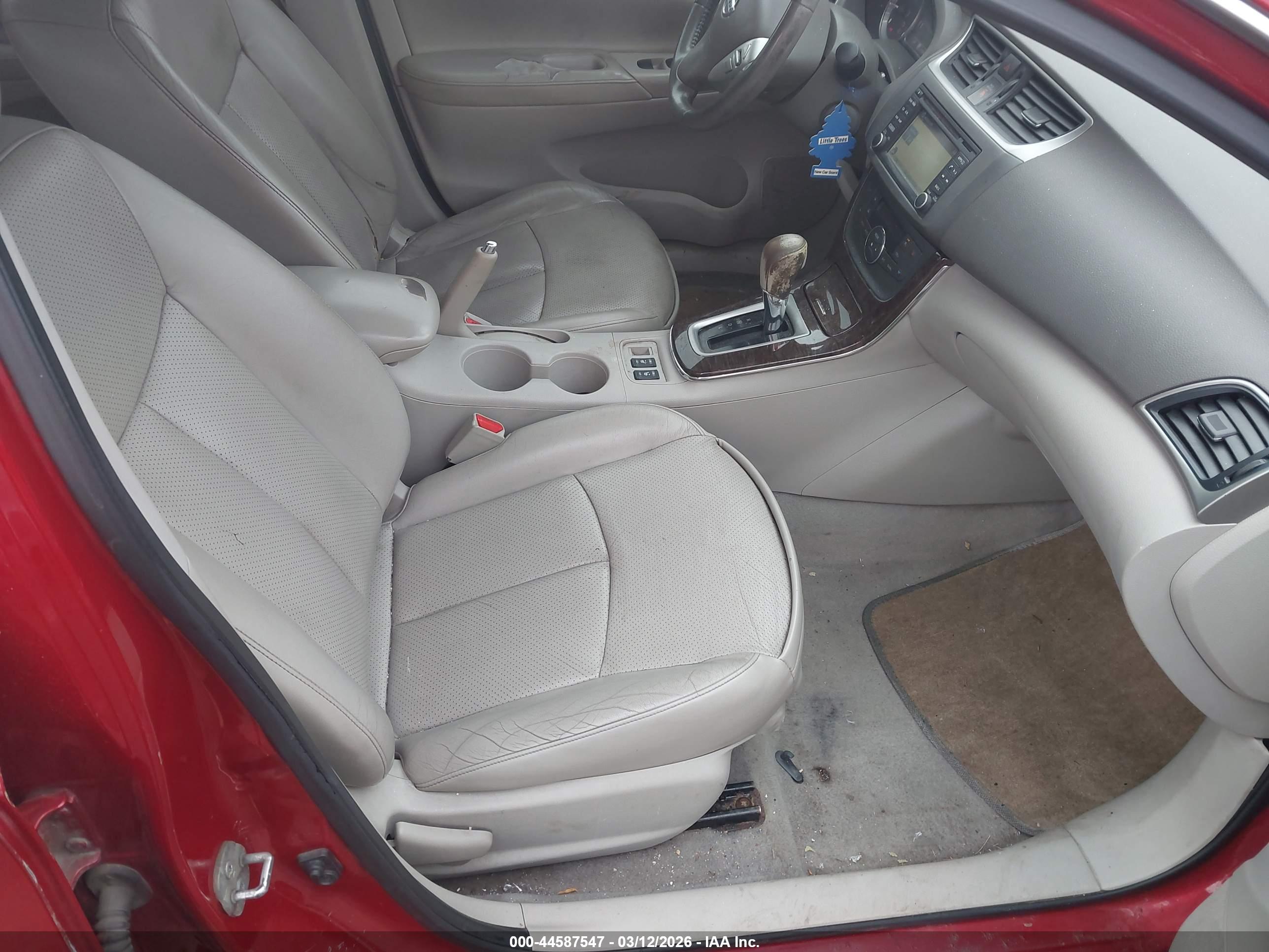 NISSAN SENTRA image 5