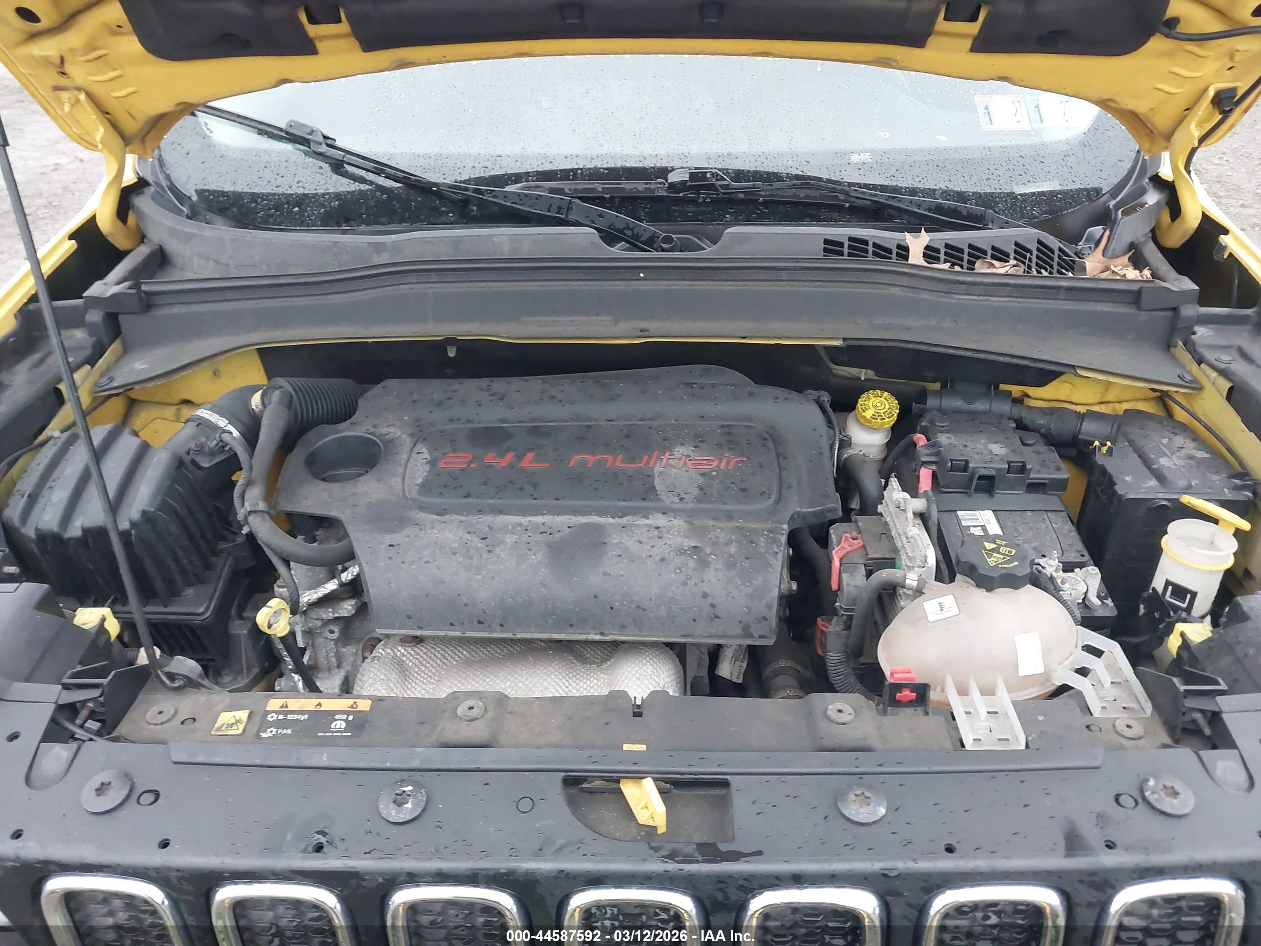 JEEP RENEGADE image 10