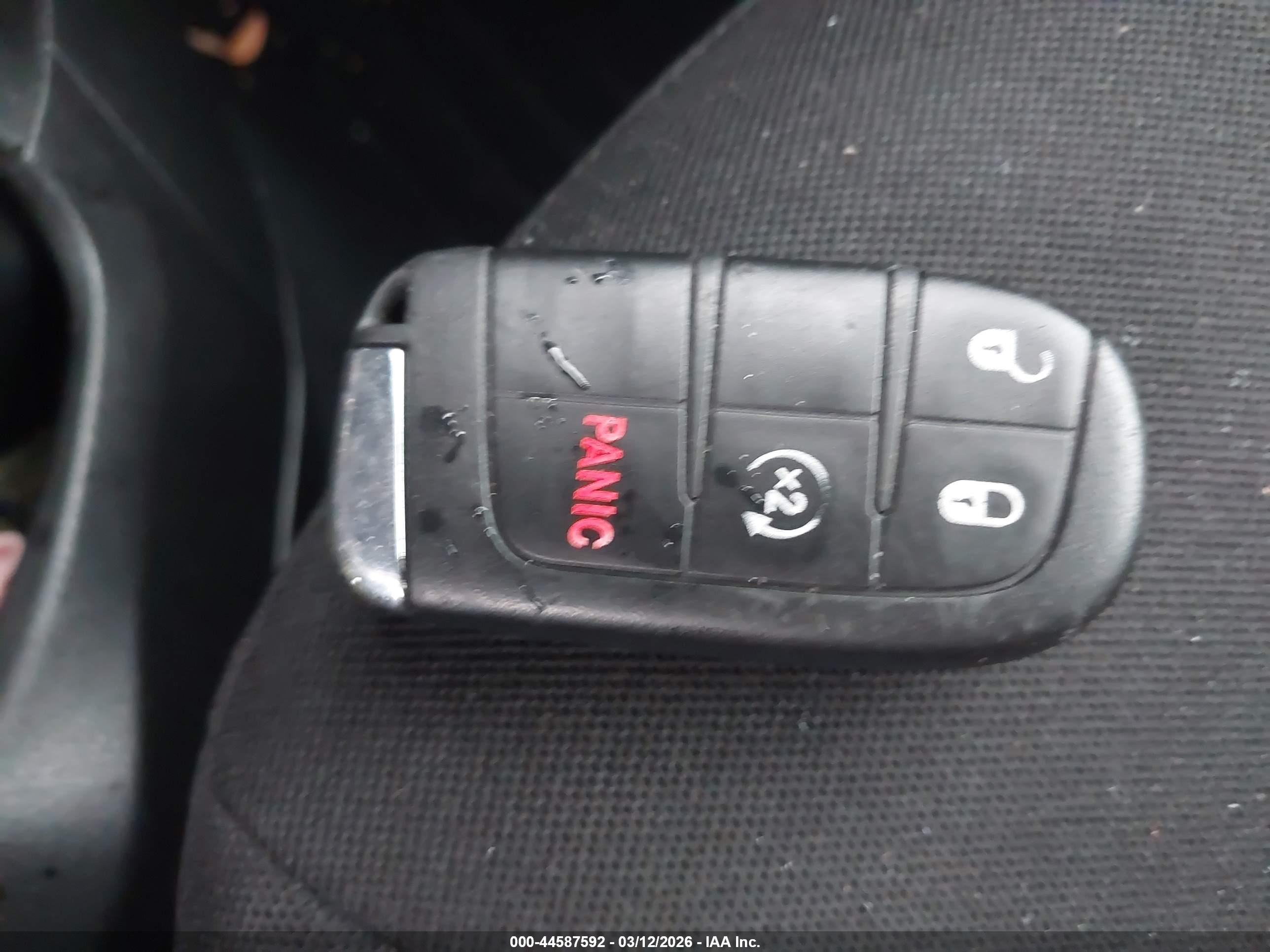 JEEP RENEGADE image 11