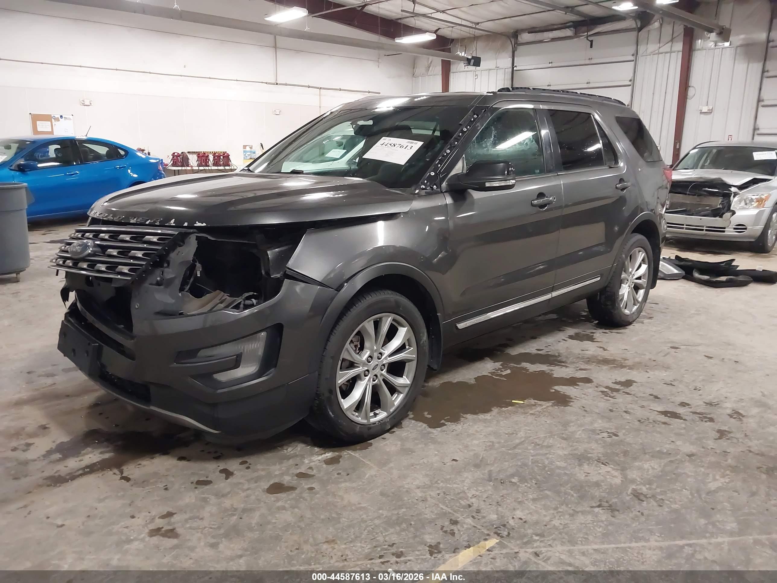 FORD EXPLORER image 2