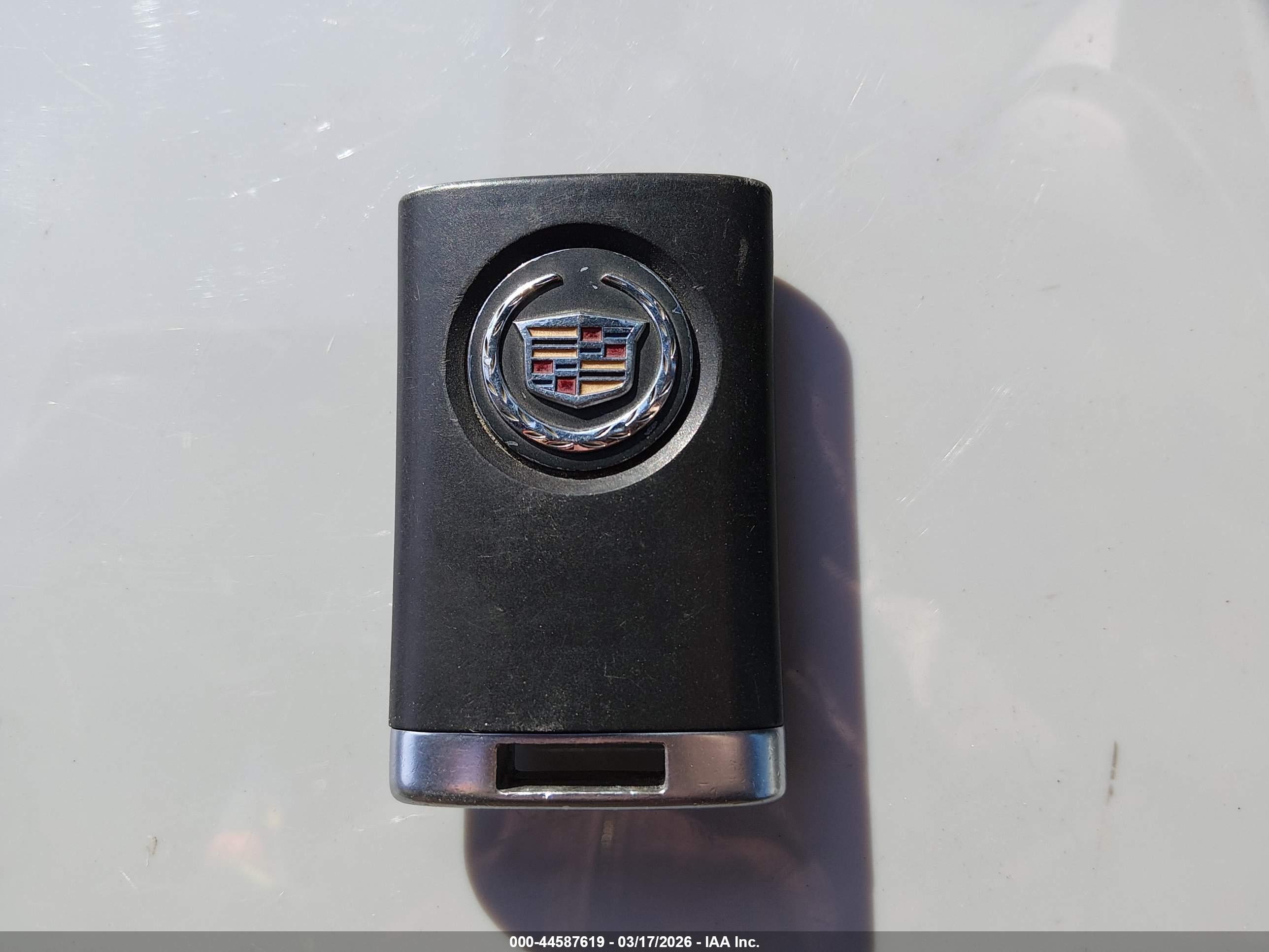 CADILLAC XTS image 11