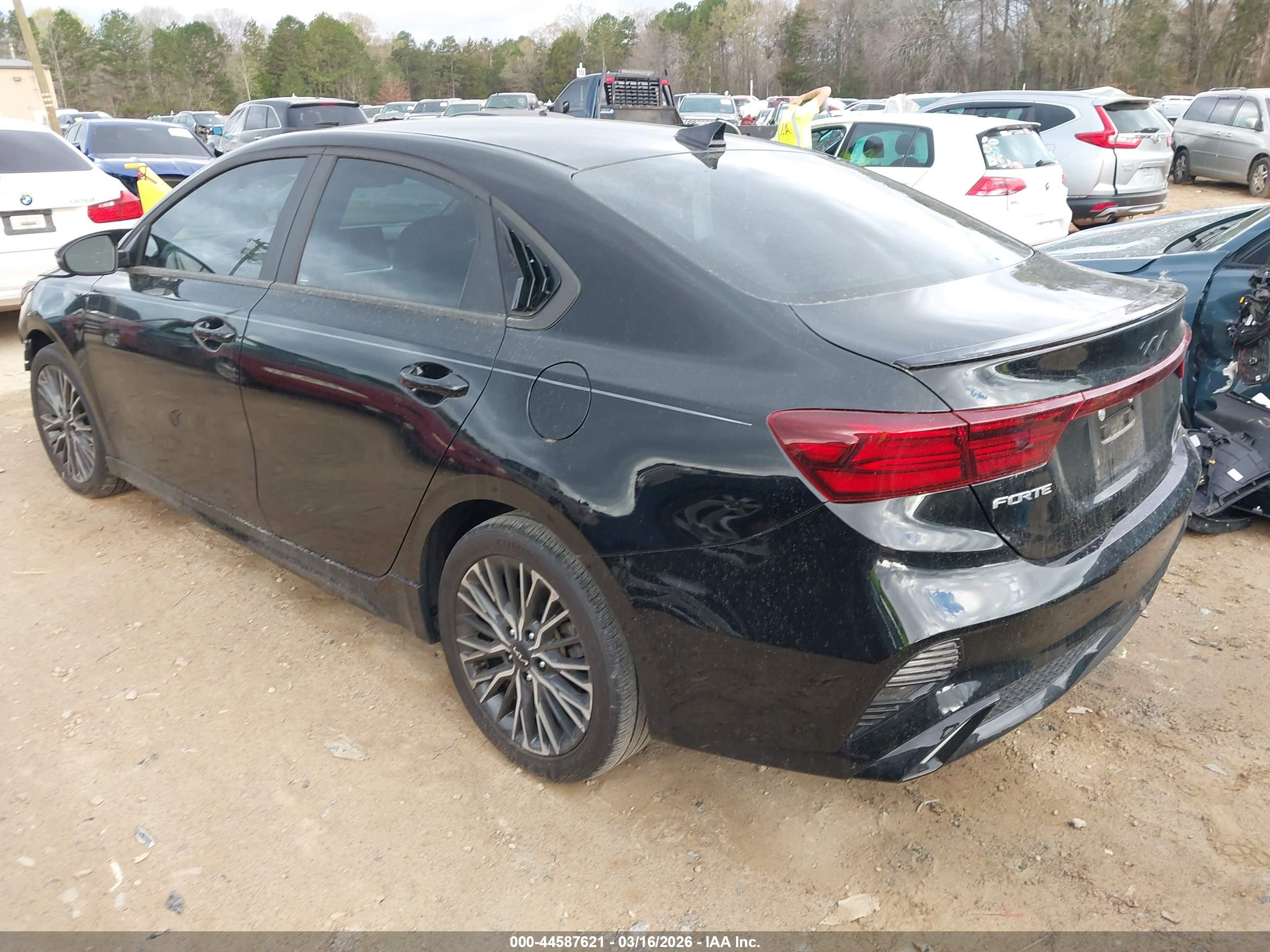 KIA FORTE image 3