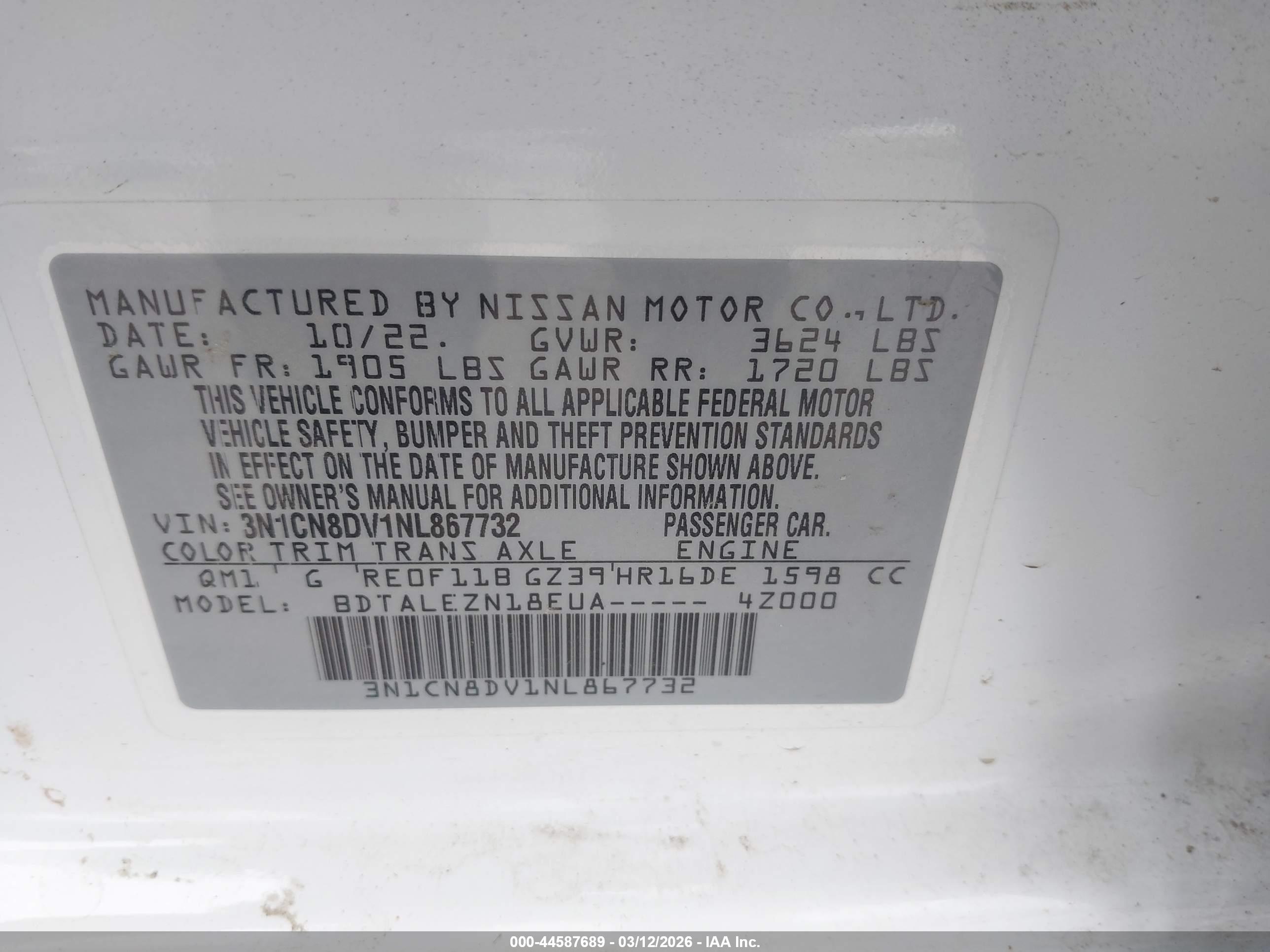 NISSAN VERSA image 9