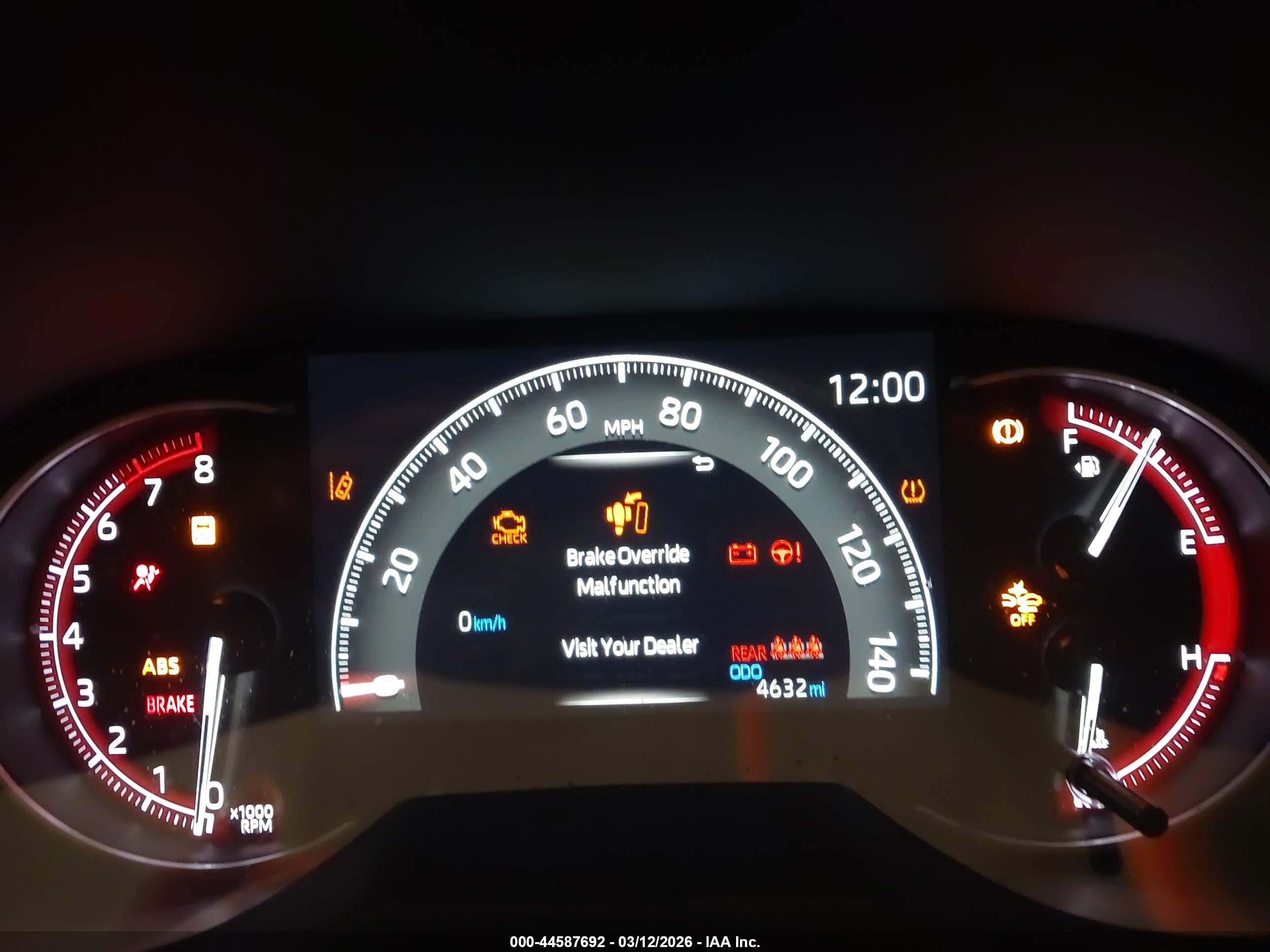 TOYOTA RAV4 image 7