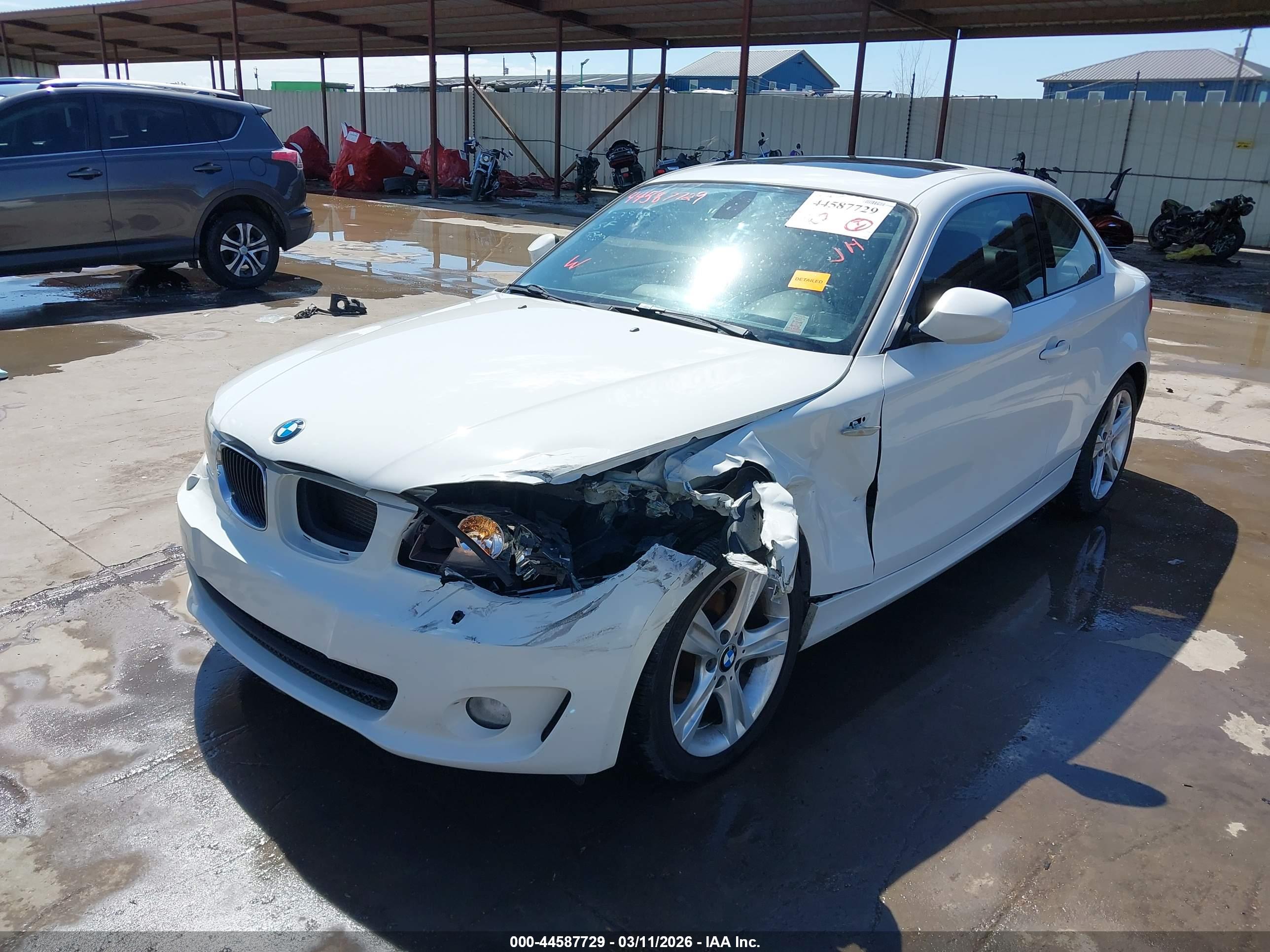 BMW 128I image 6