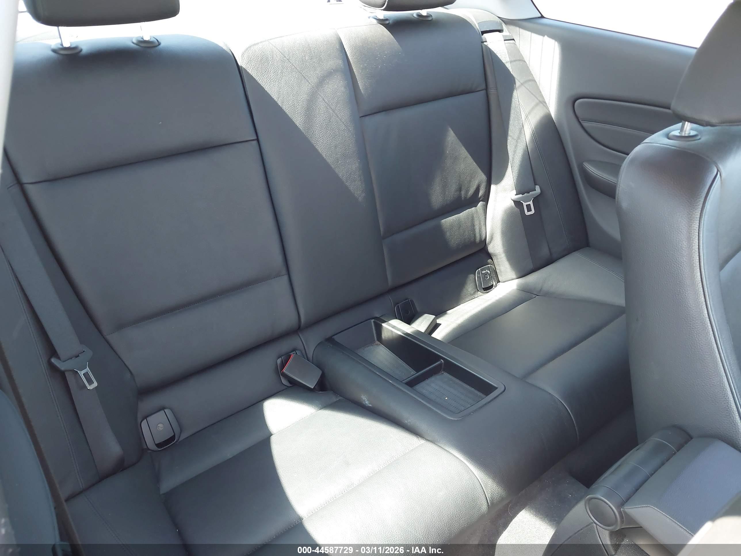 BMW 128I image 8