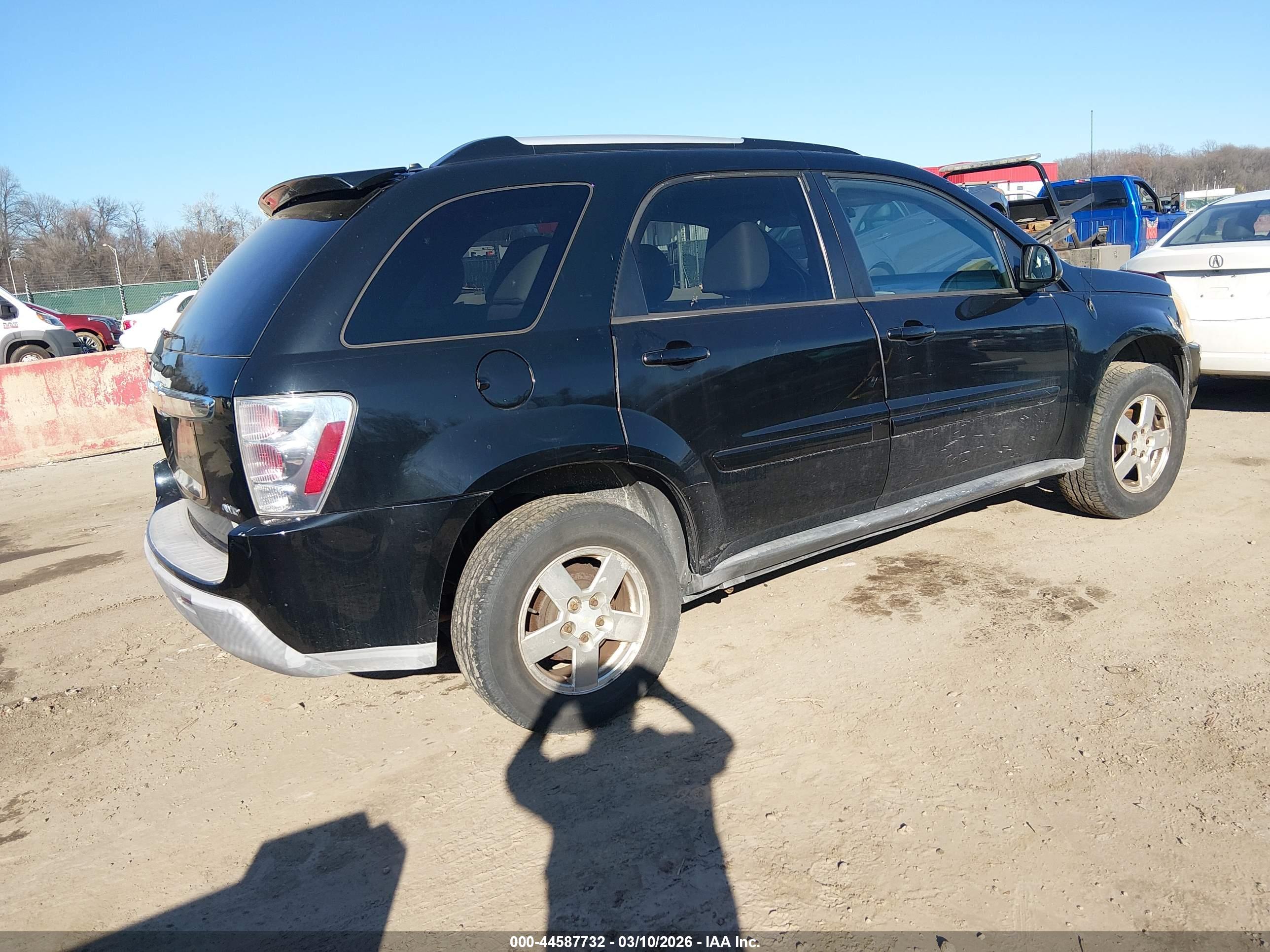 CHEVROLET EQUINOX image 4