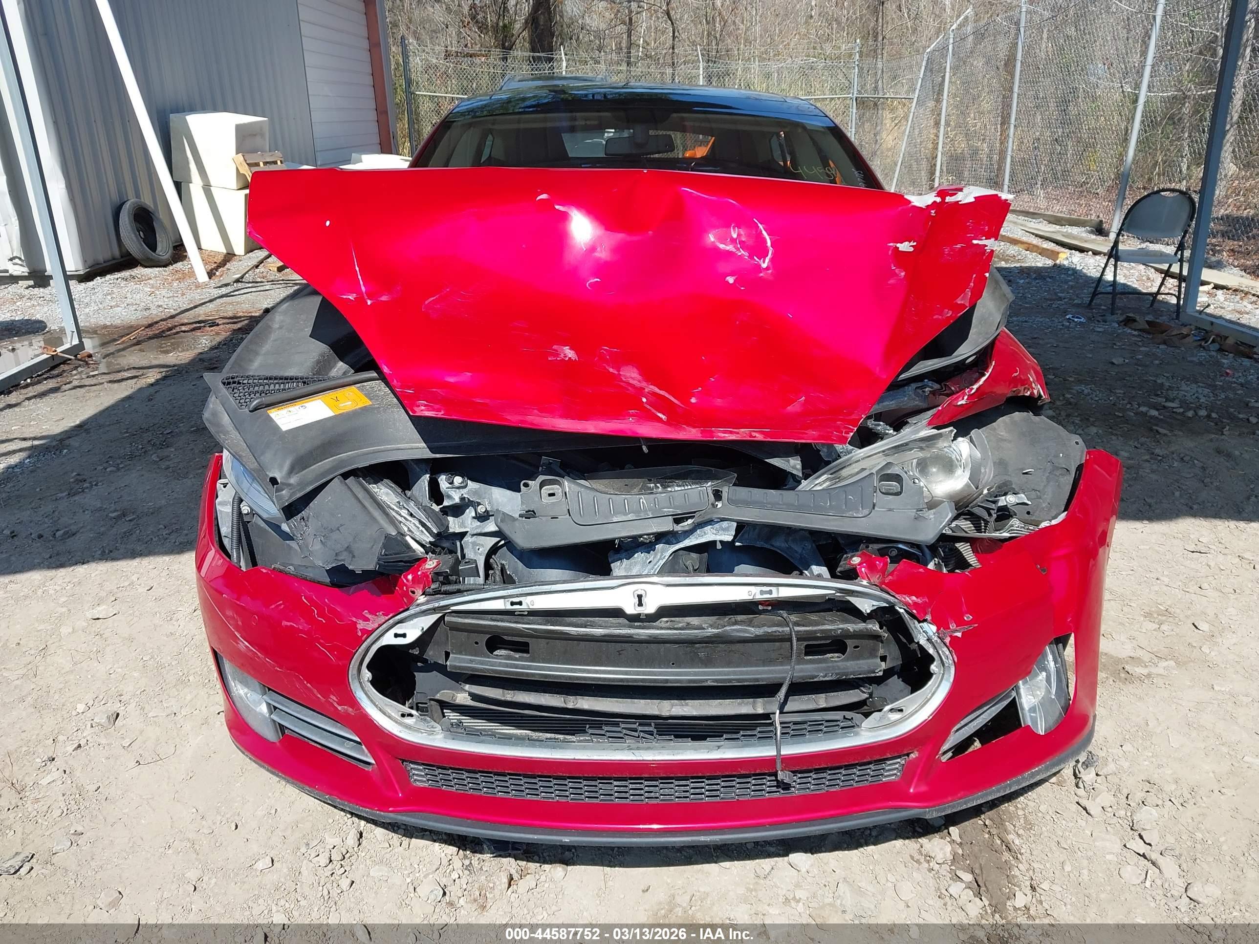 TESLA MODEL image 6