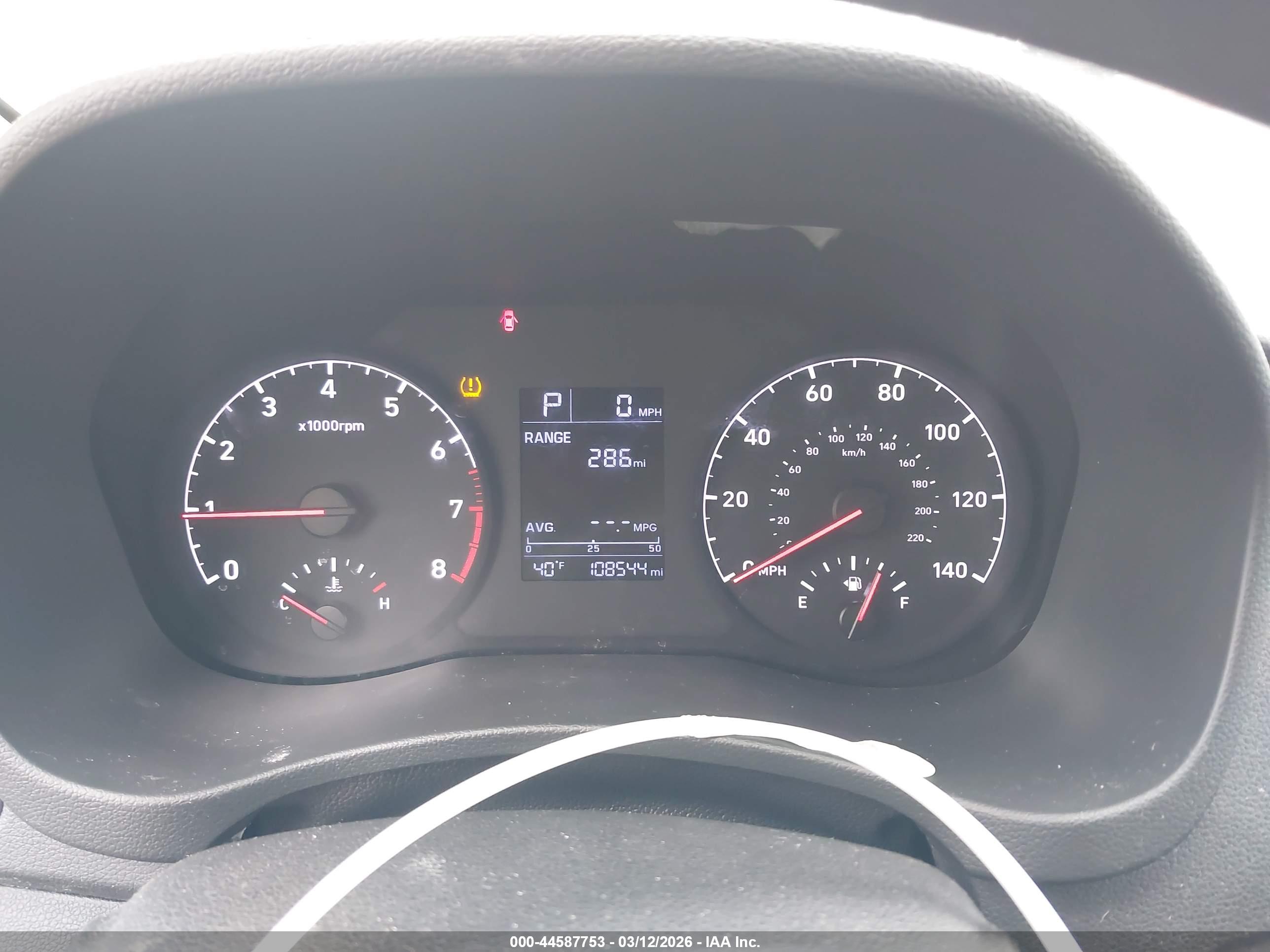 HYUNDAI ACCENT image 7