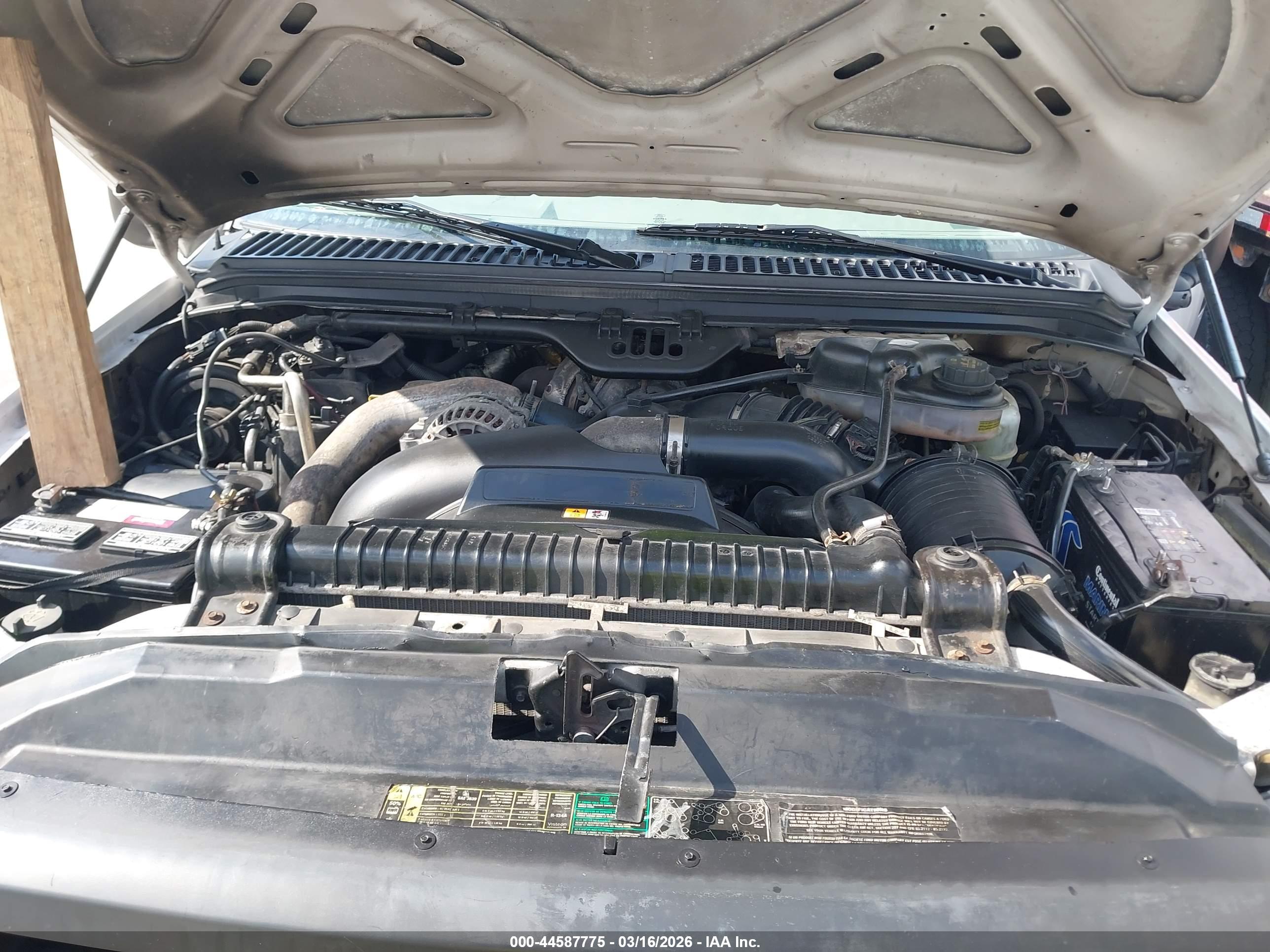FORD F-550 image 10