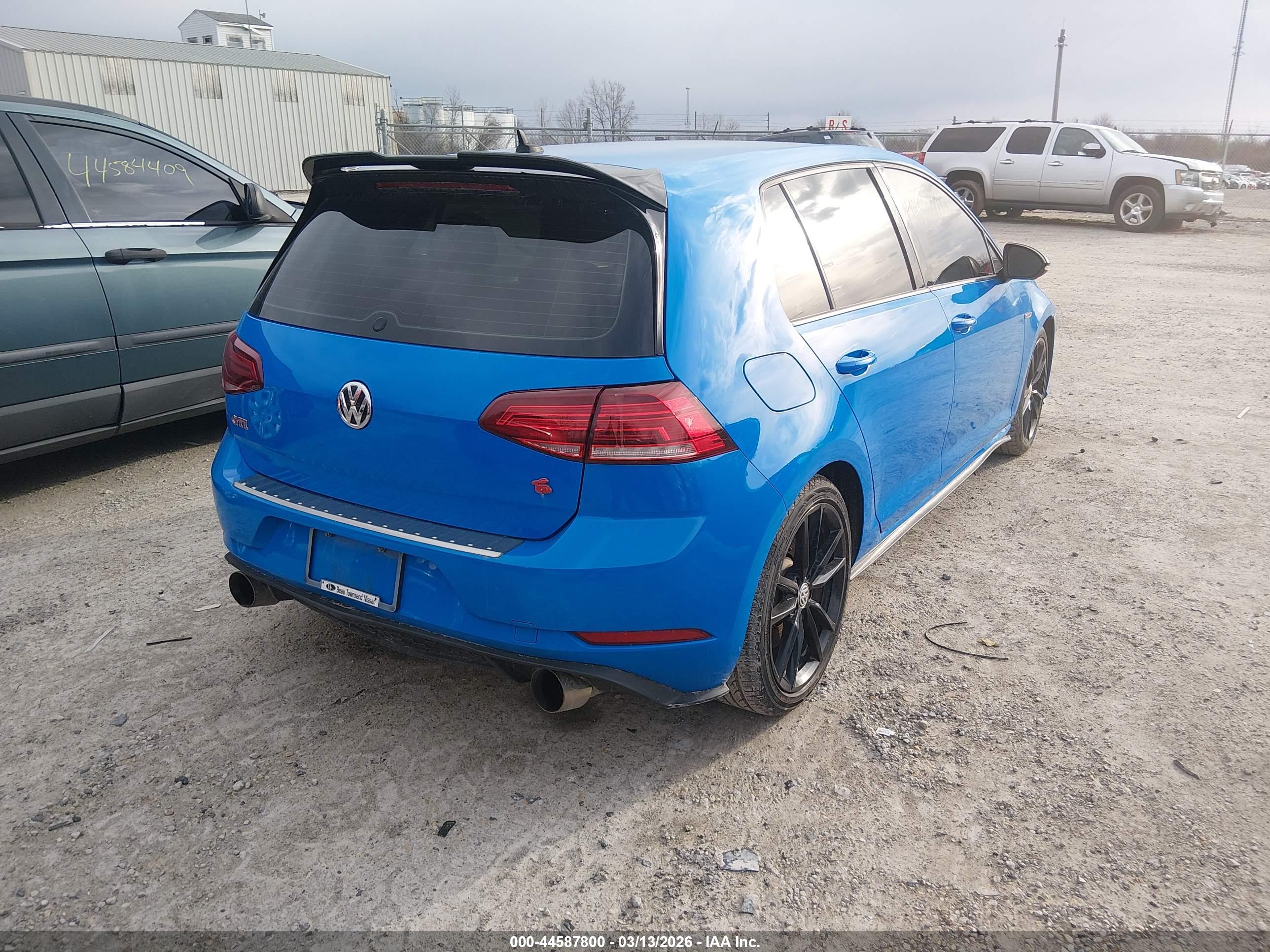 VOLKSWAGEN GOLF image 4