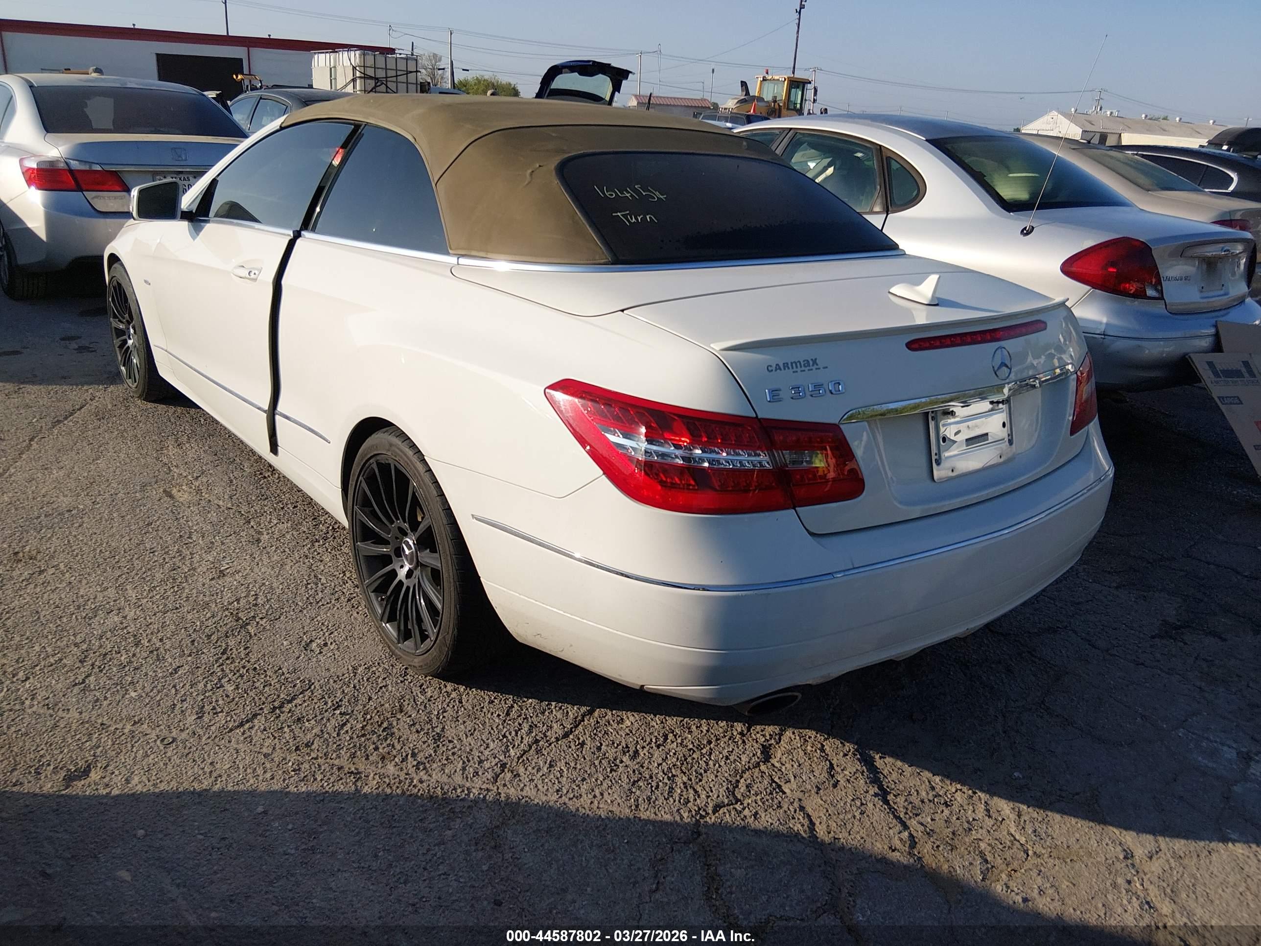 MERCEDES-BENZ E image 3