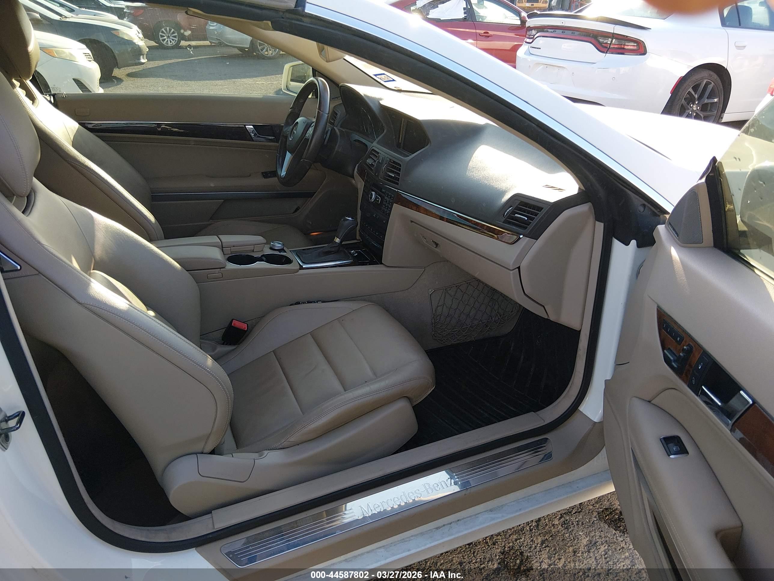 MERCEDES-BENZ E image 5