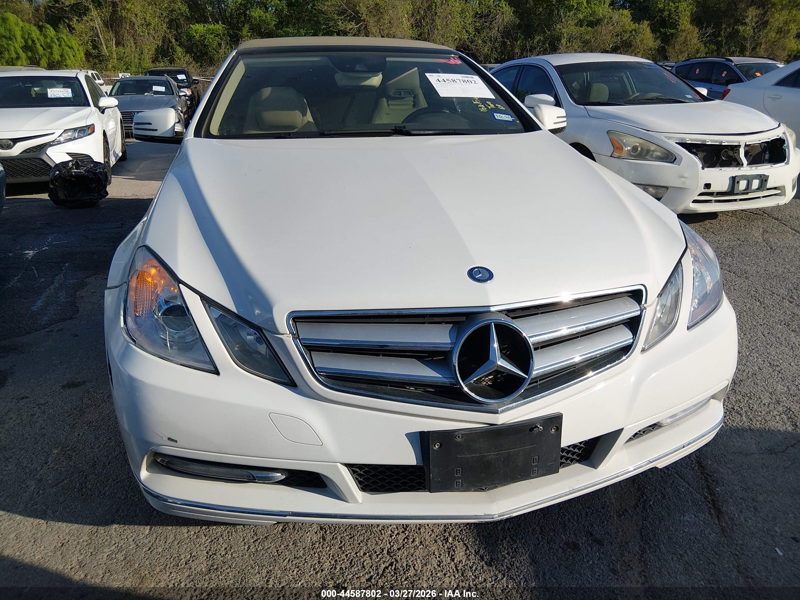 MERCEDES-BENZ E image 6