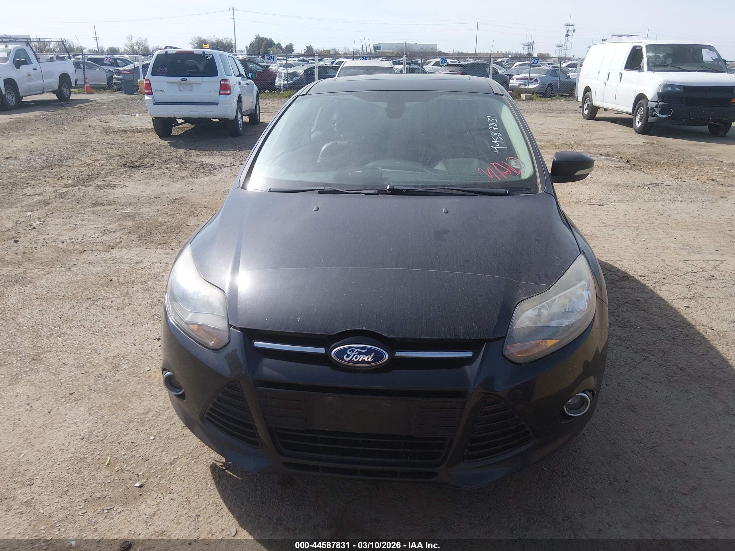 FORD FOCUS image 6