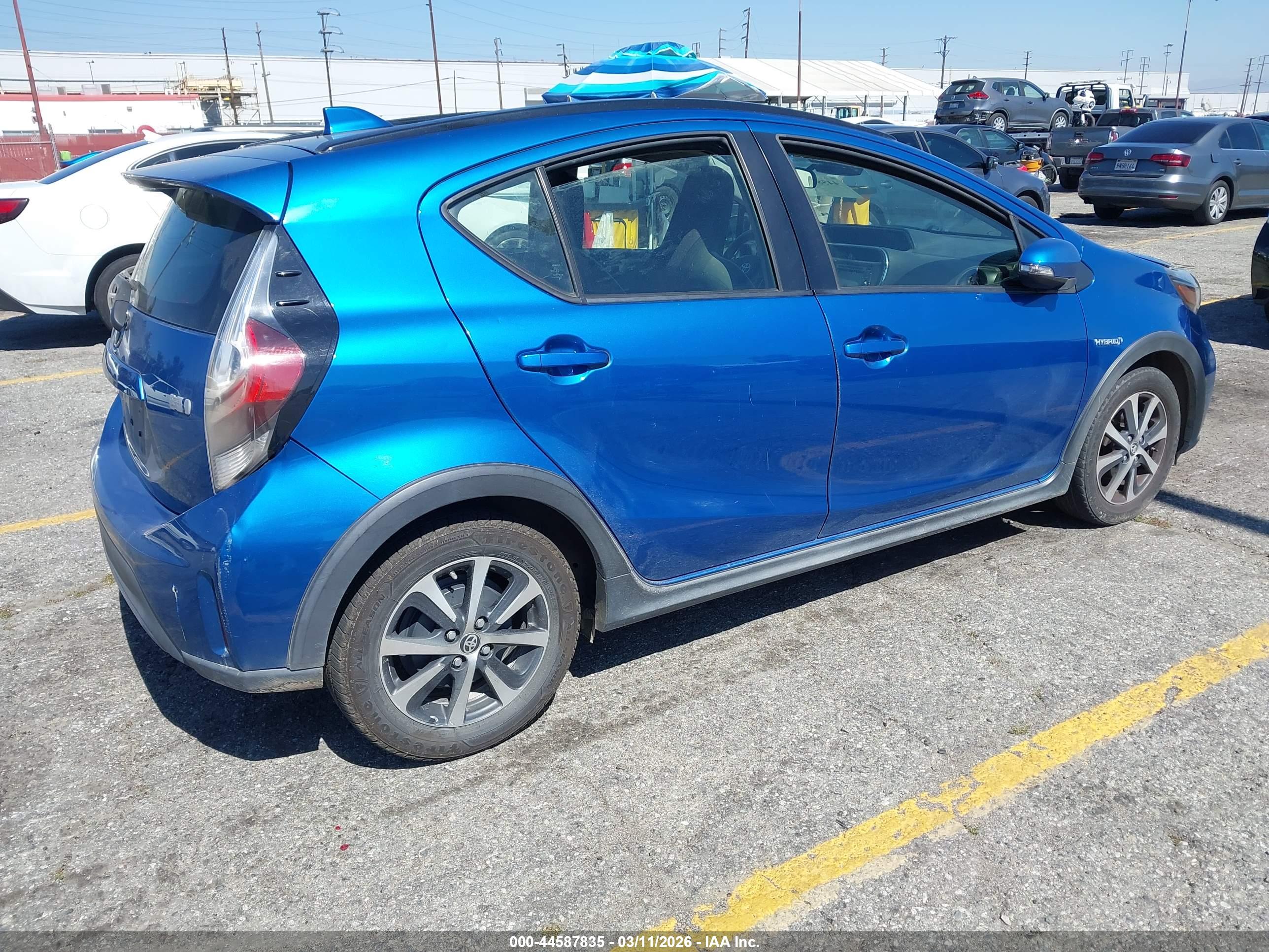 TOYOTA PRIUS image 4