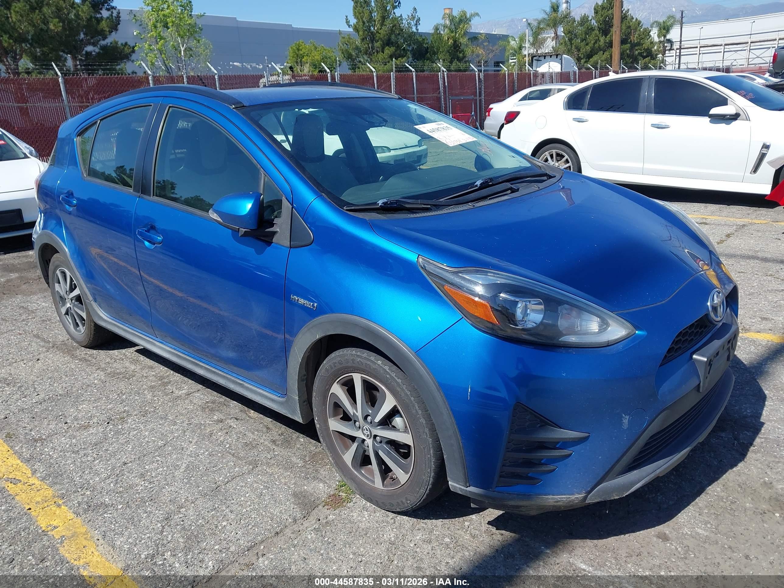 TOYOTA PRIUS image 6