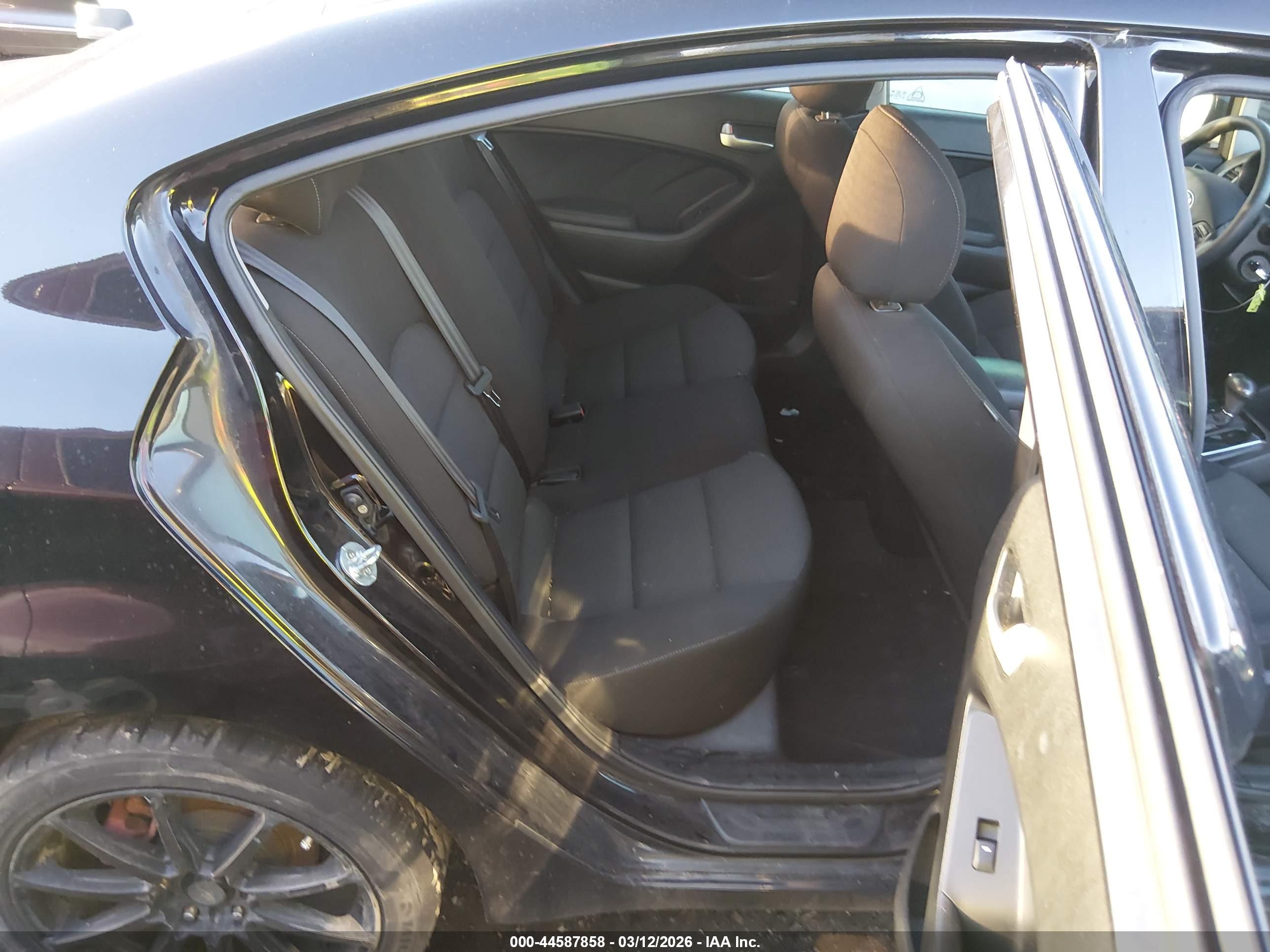 KIA FORTE image 8
