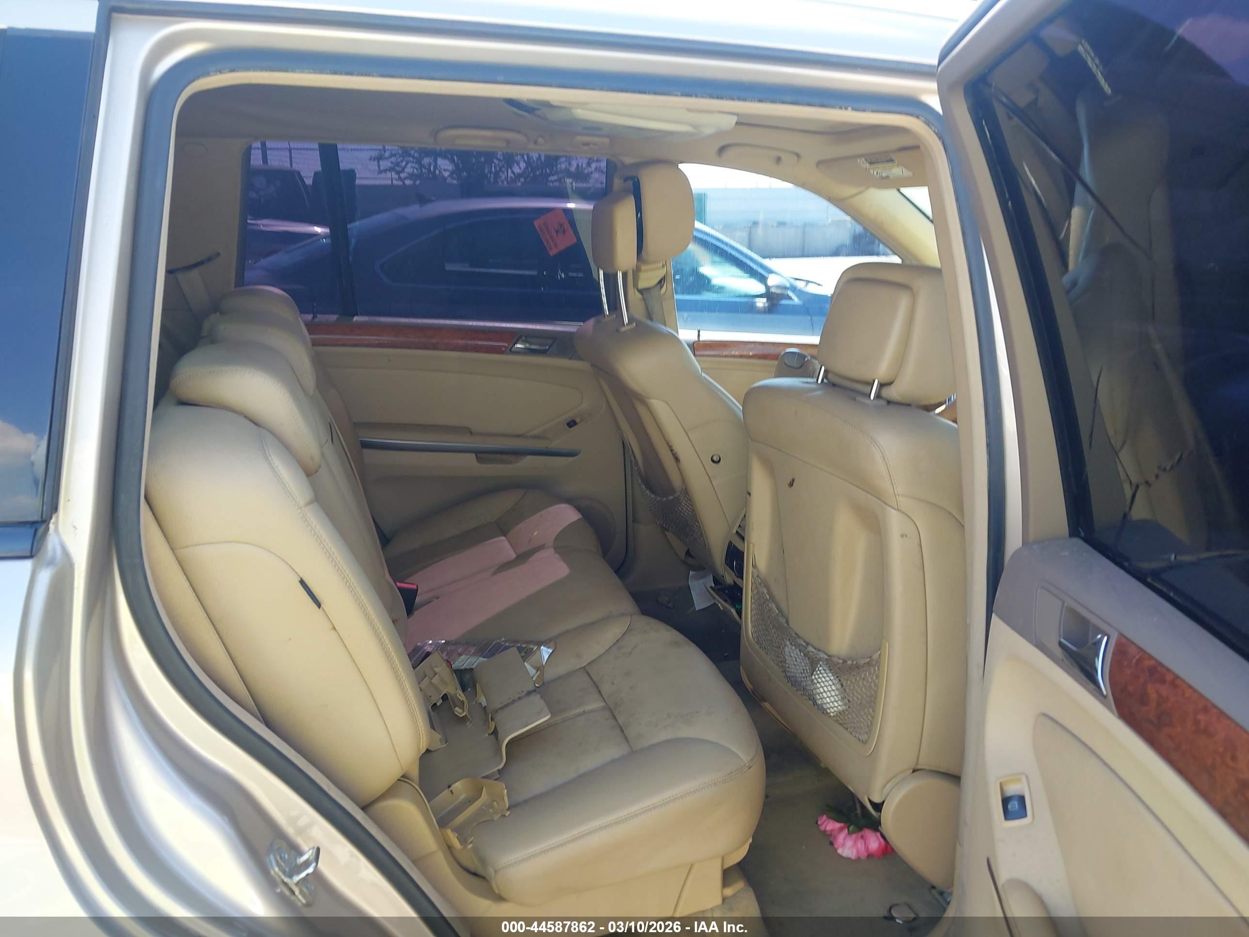 MERCEDES-BENZ GL image 8