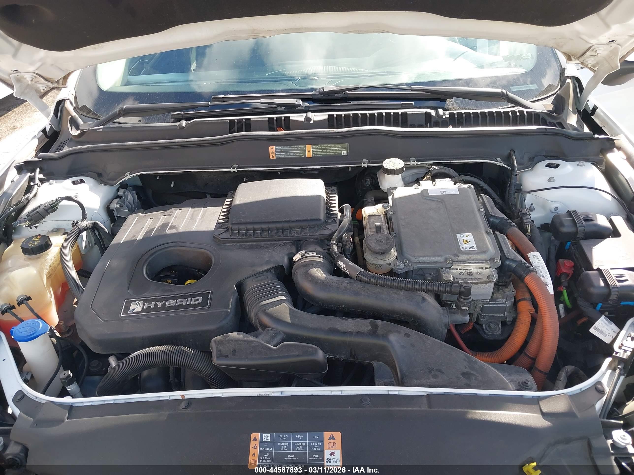 FORD FUSION image 10
