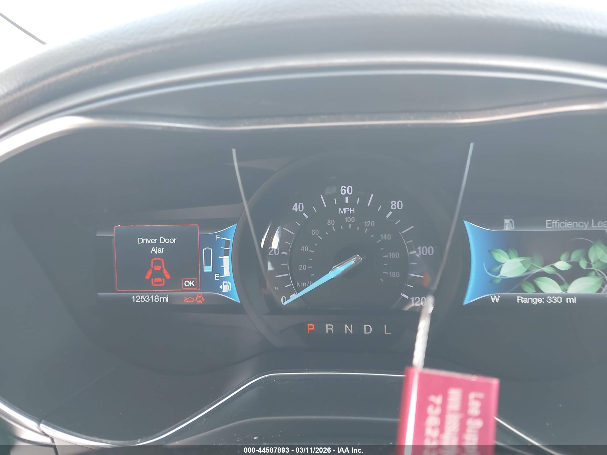 FORD FUSION image 7