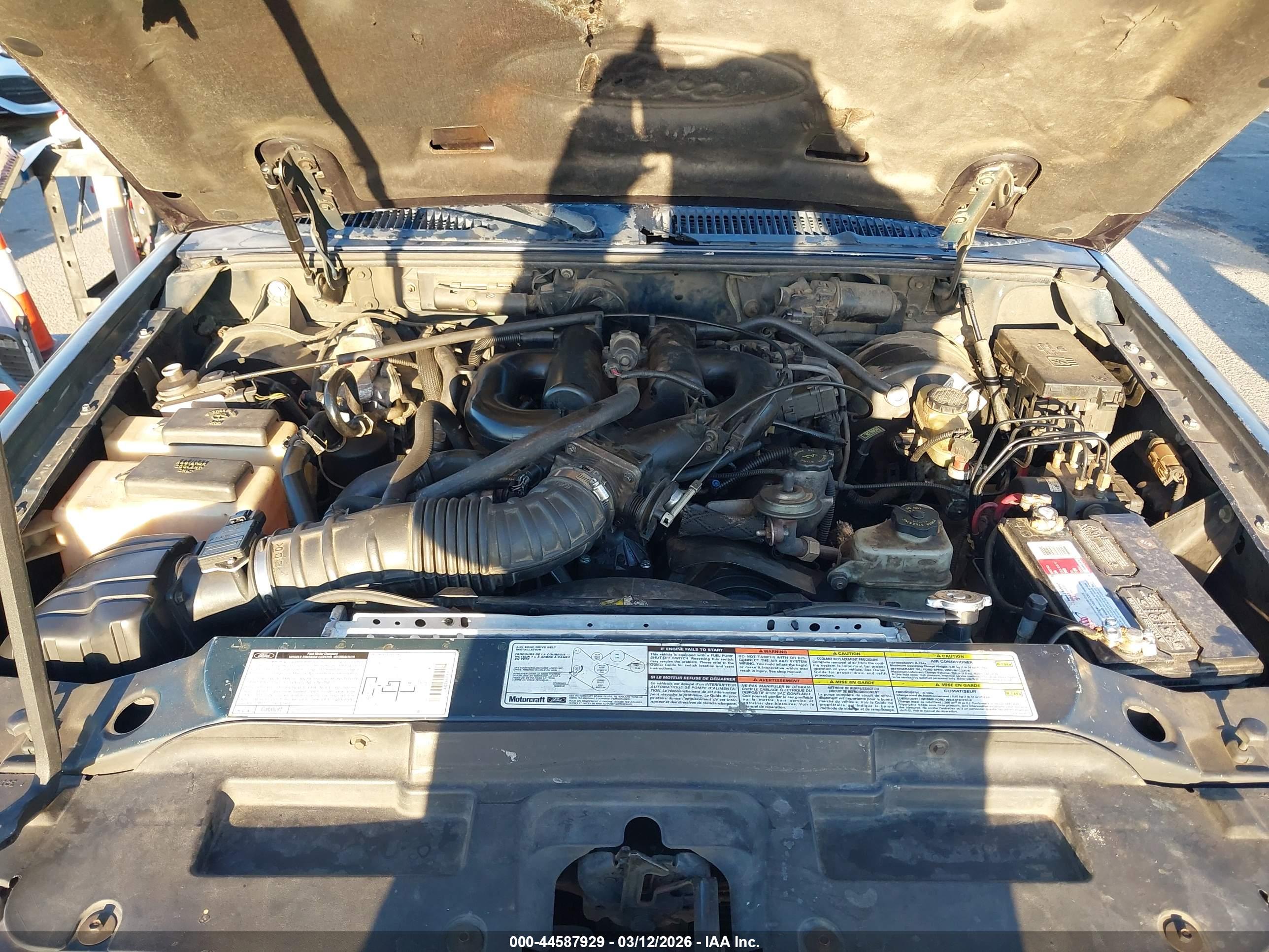 FORD EXPLORER image 10