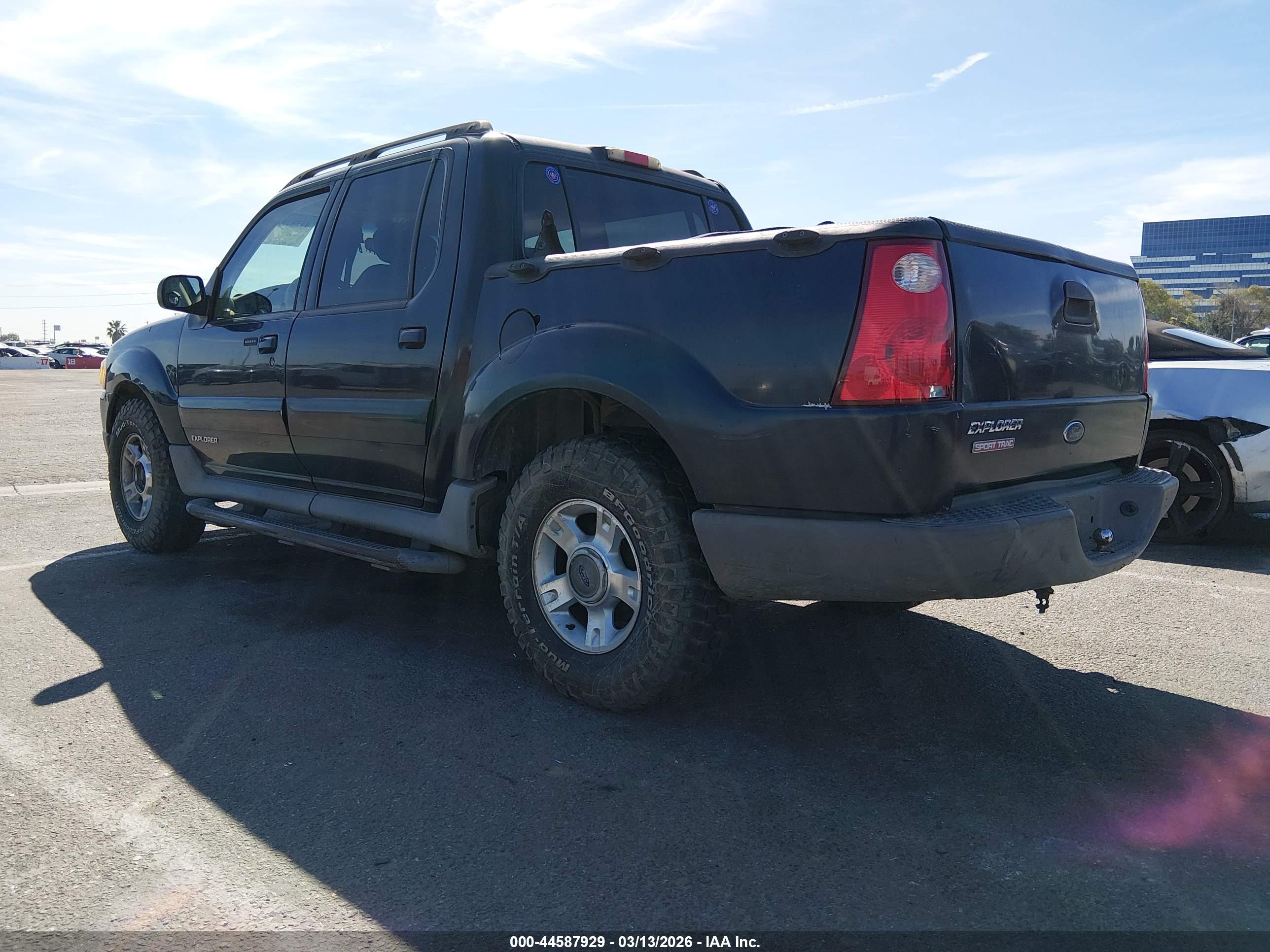 FORD EXPLORER image 3