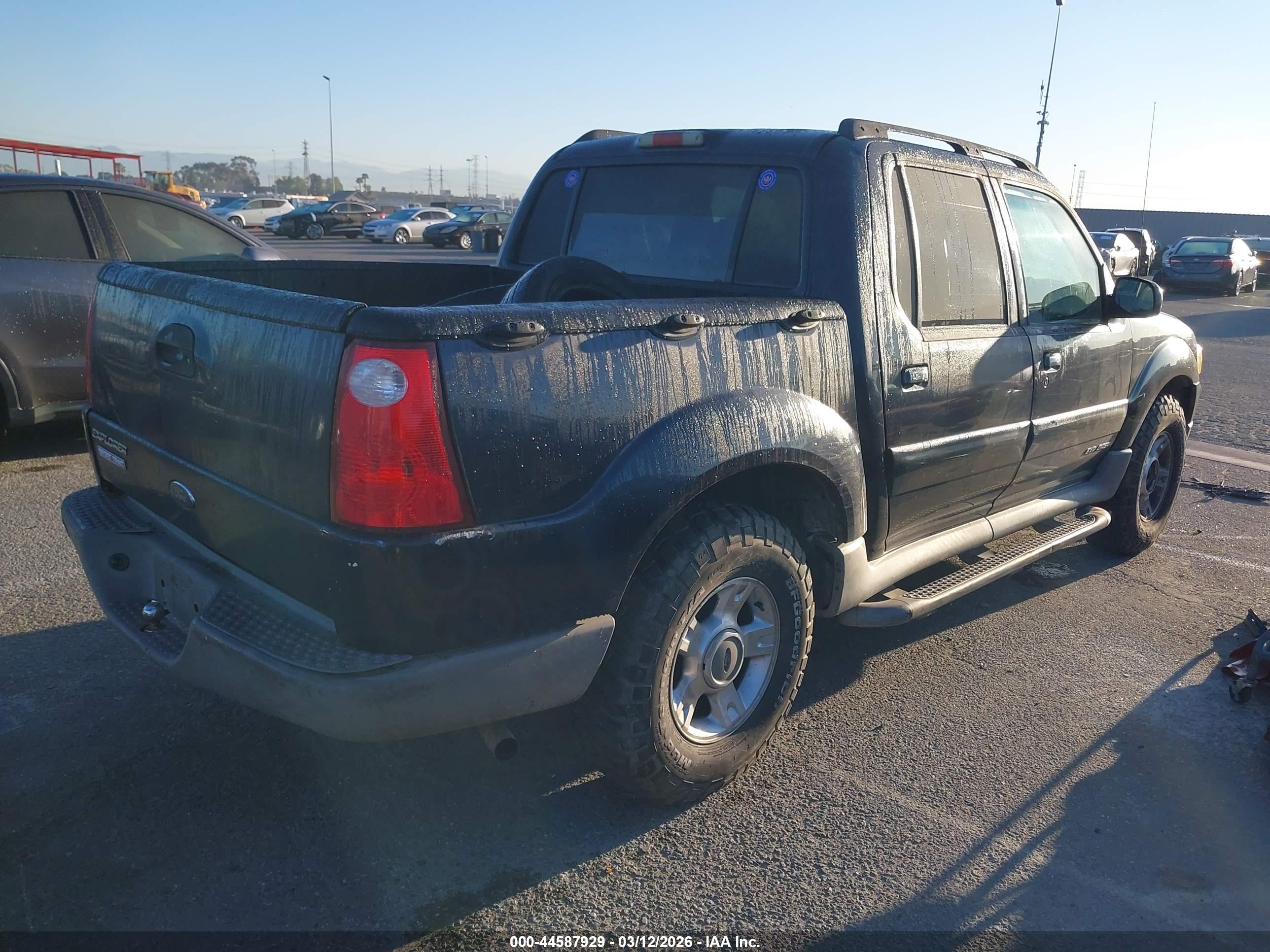 FORD EXPLORER image 4