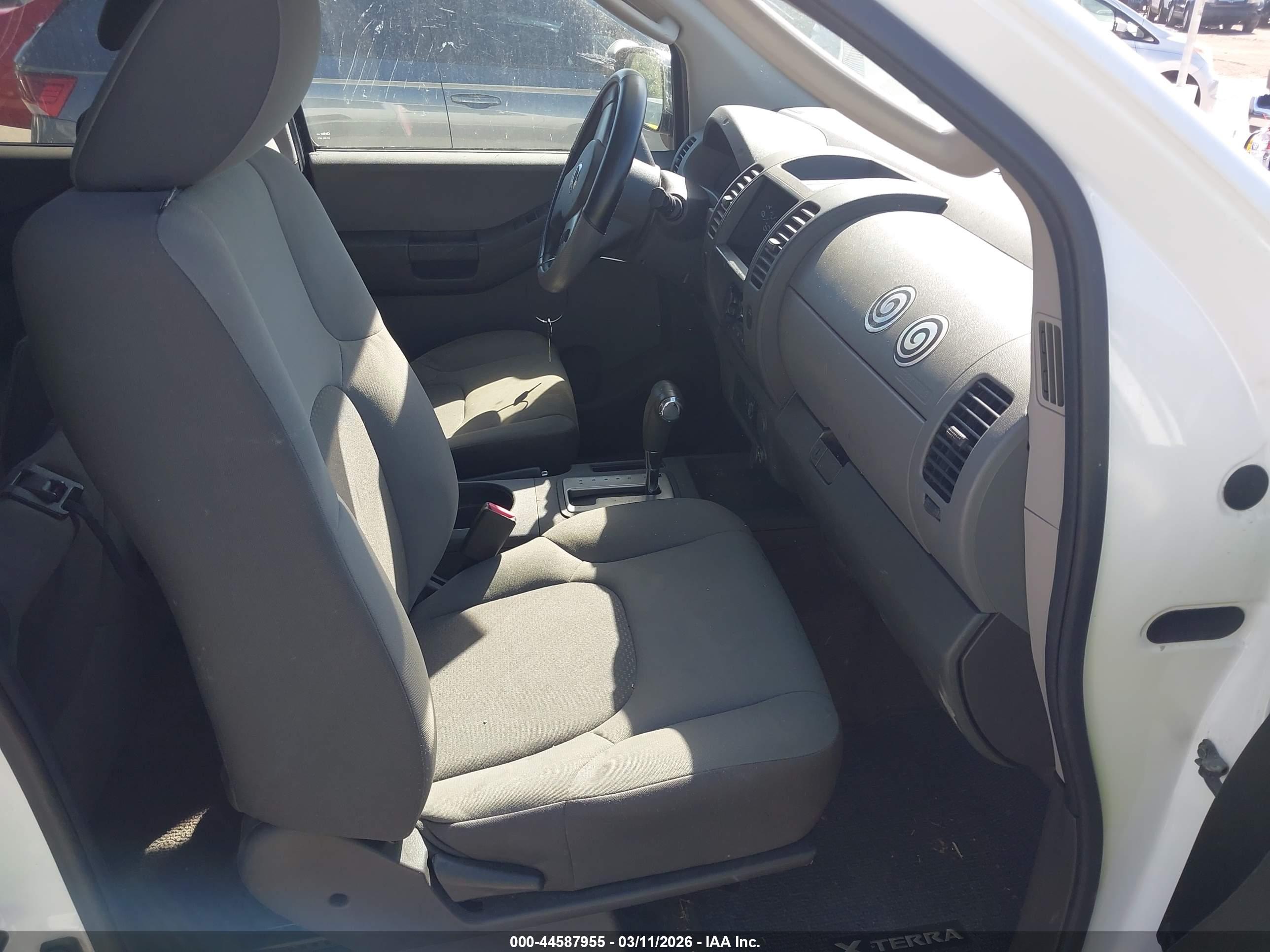 NISSAN XTERRA image 5