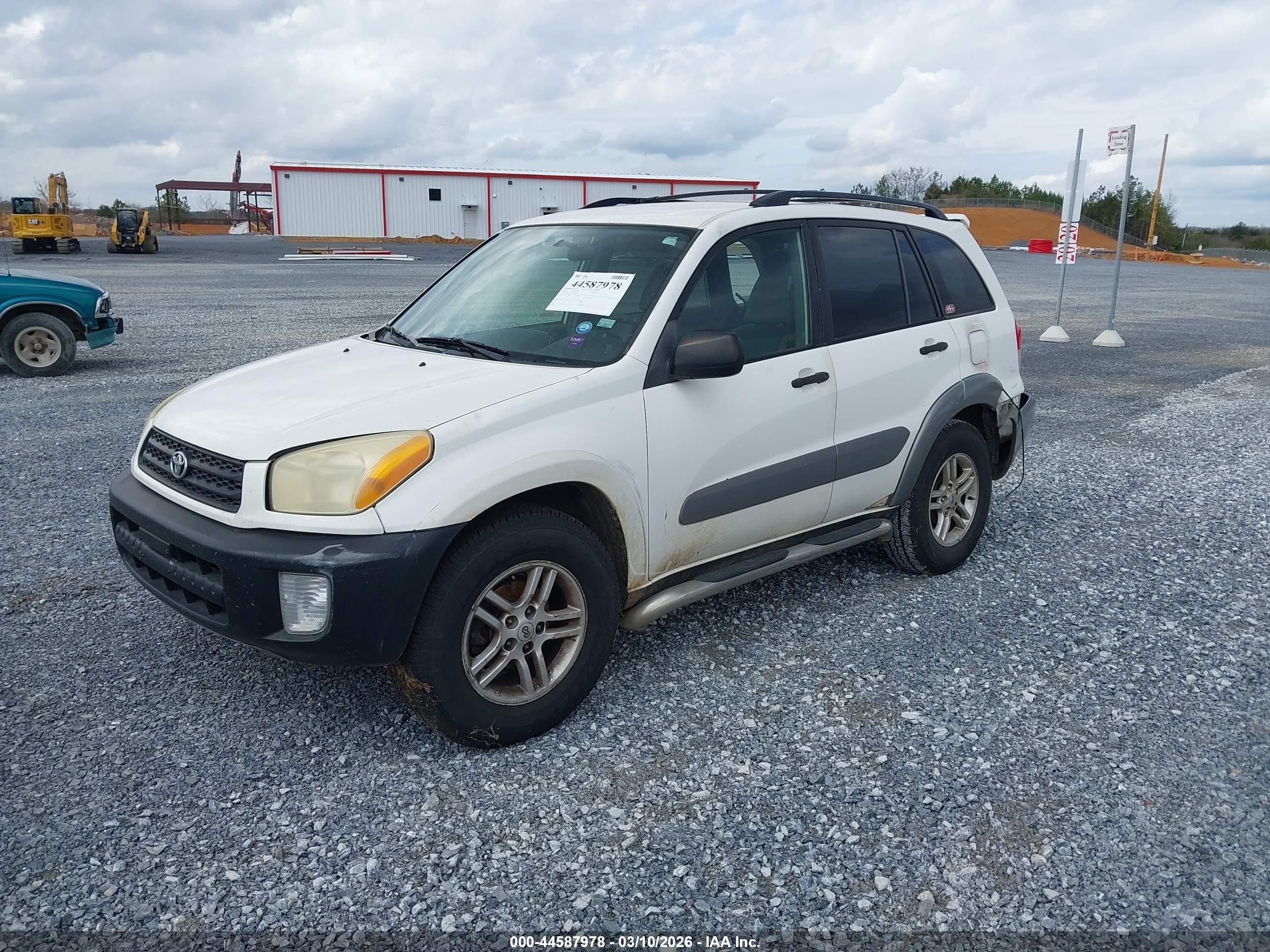 TOYOTA RAV4 image 2
