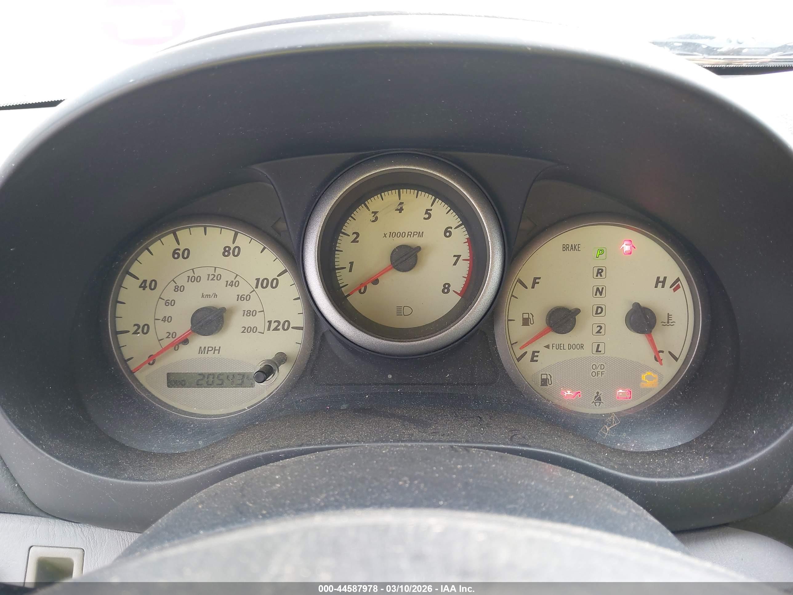 TOYOTA RAV4 image 7