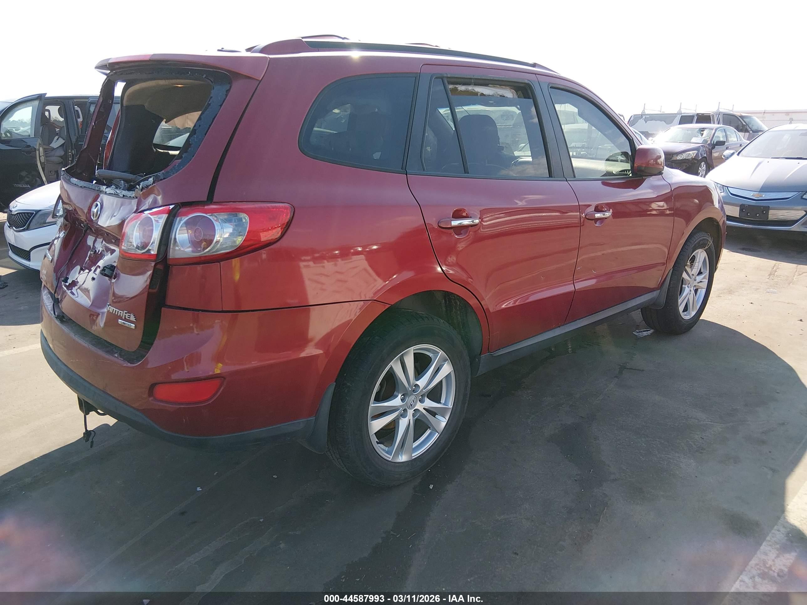 HYUNDAI SANTA image 4