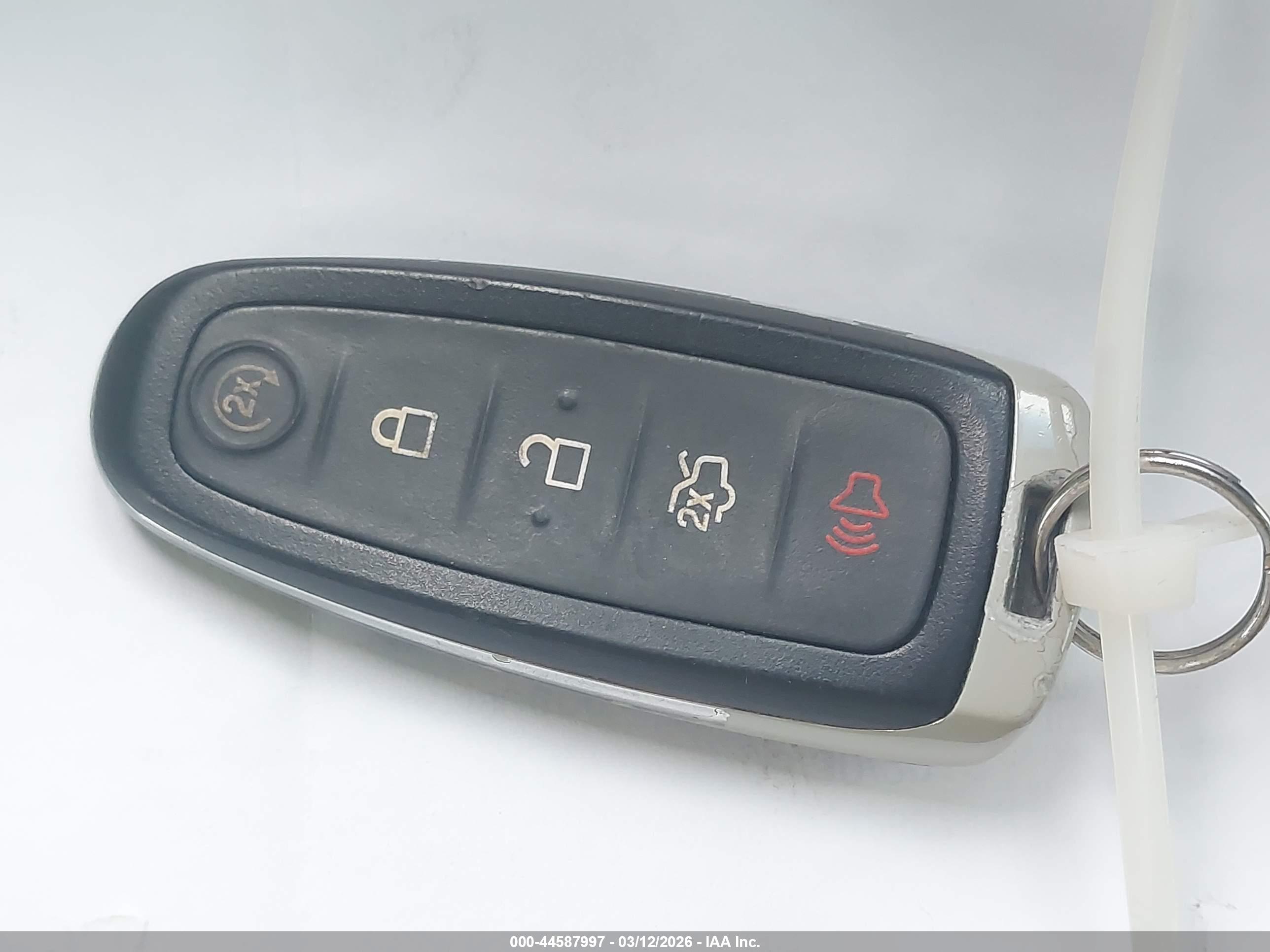 FORD FLEX image 11
