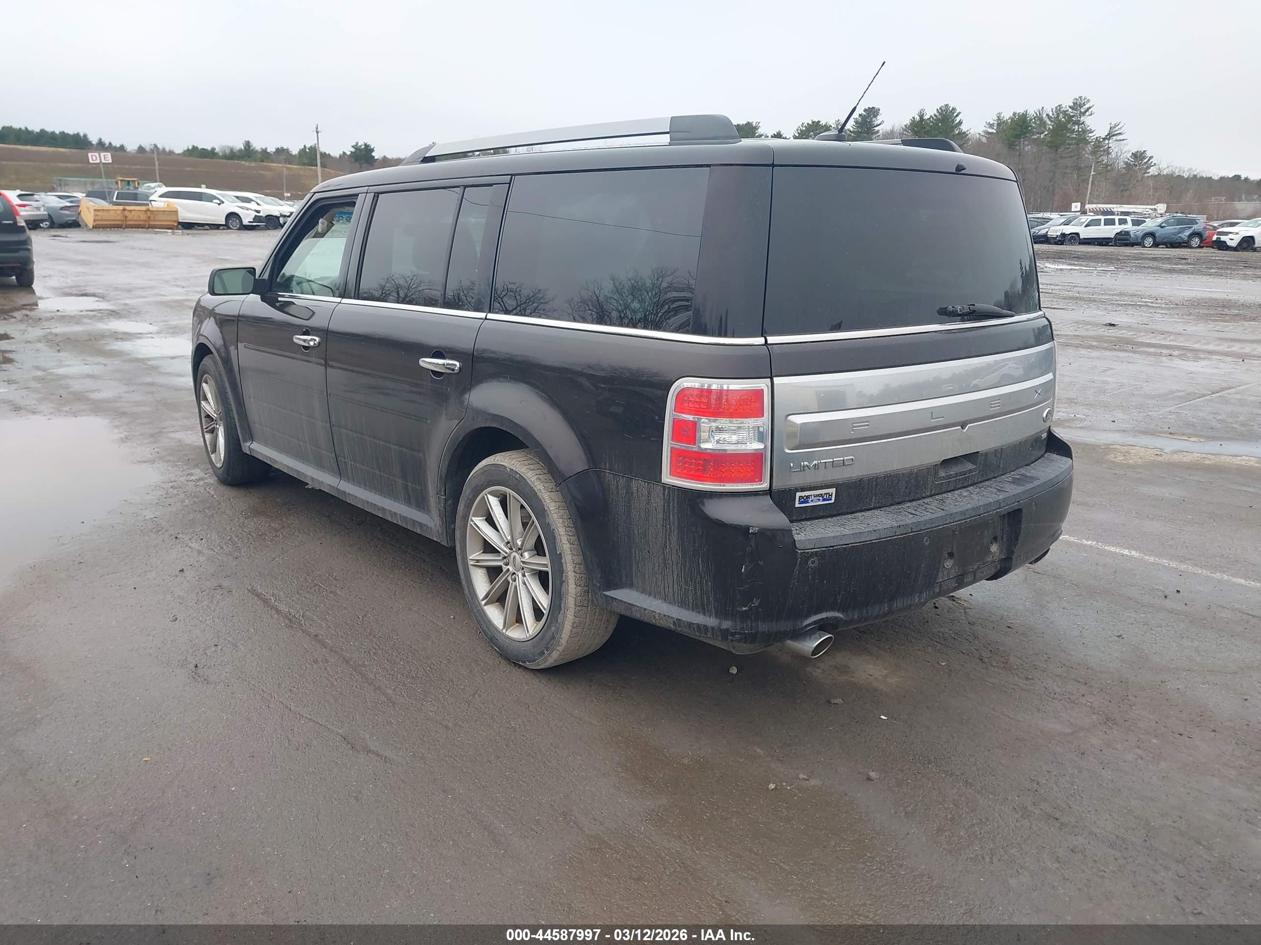 FORD FLEX image 3